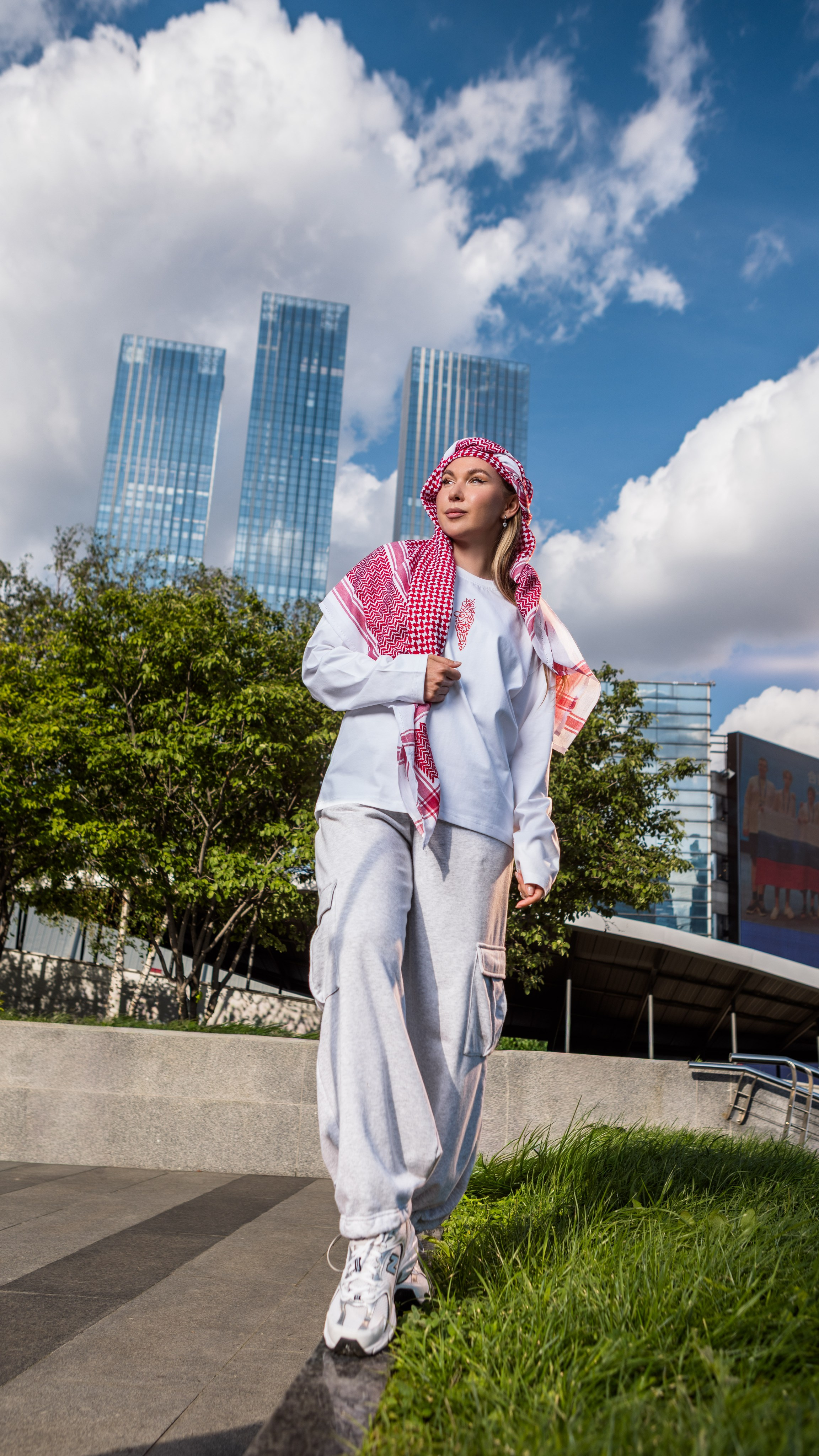 Olive Flstn. Рекламный, предметный, репортажный, семейный фотограф и художник в Москве