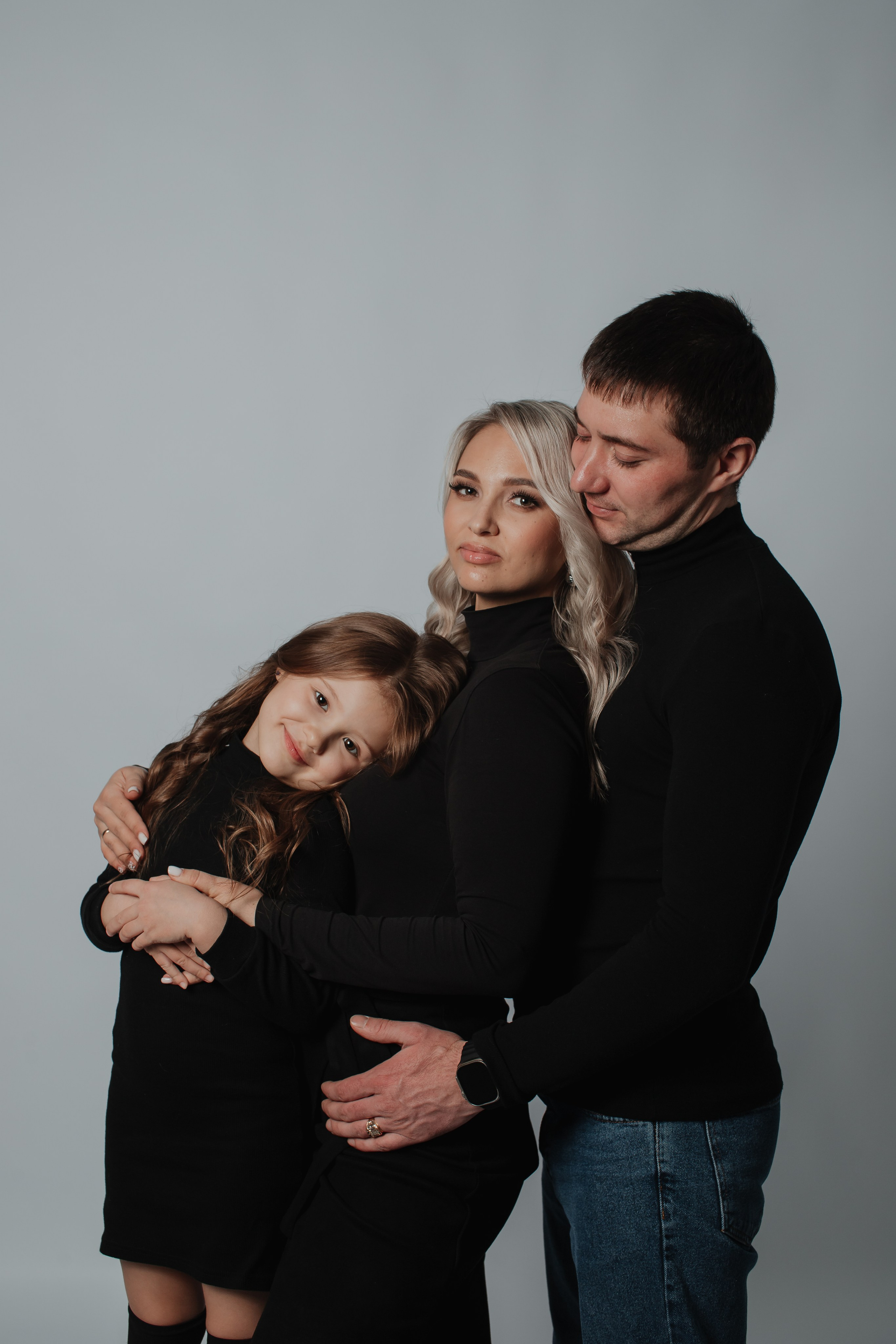 Александр, Ксения и Алина. Фотограф Arina Elatova