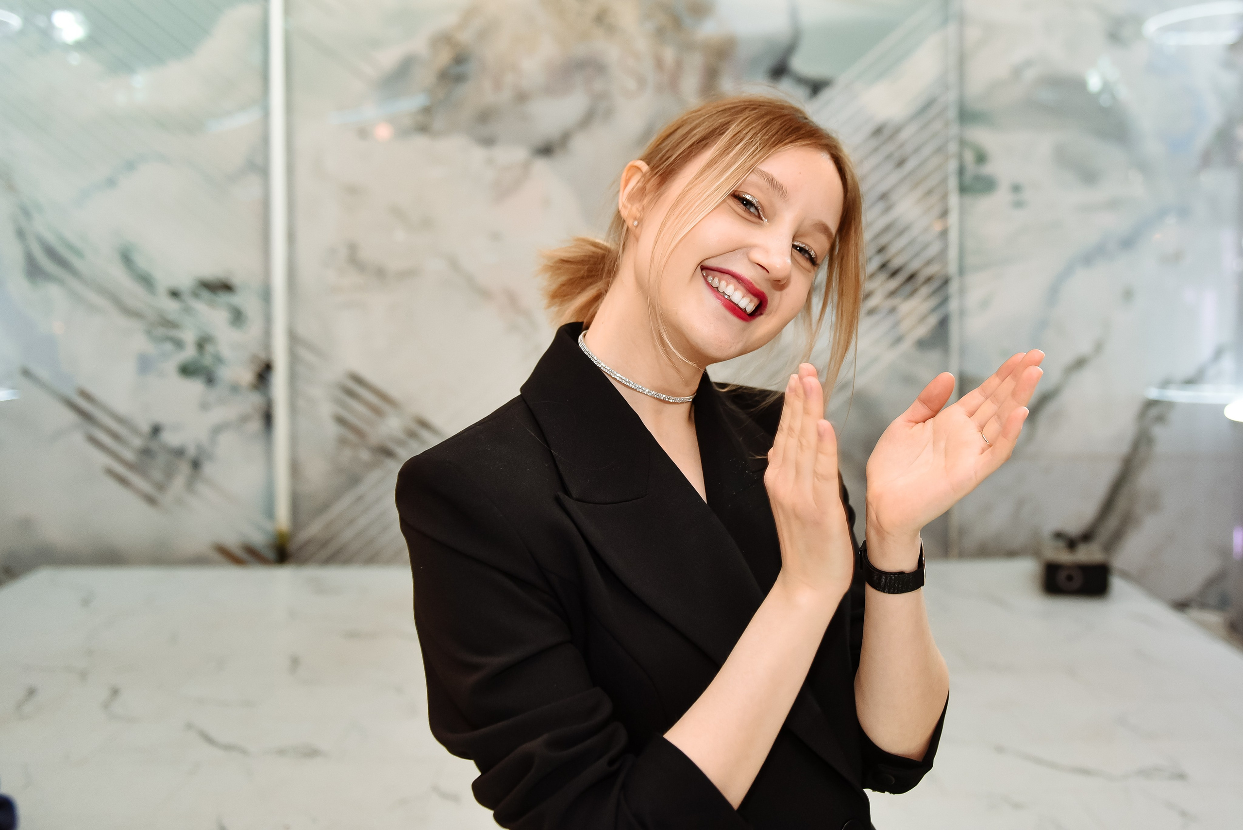 Новогодний корпоратив в ресторане Nebesa. Анастасия Петрович фотограф, фотокорреспондент в Москве и Санкт-Петербурге. Фотосъёмка репортажа, мероприятия, корпоративная съёмка, контент