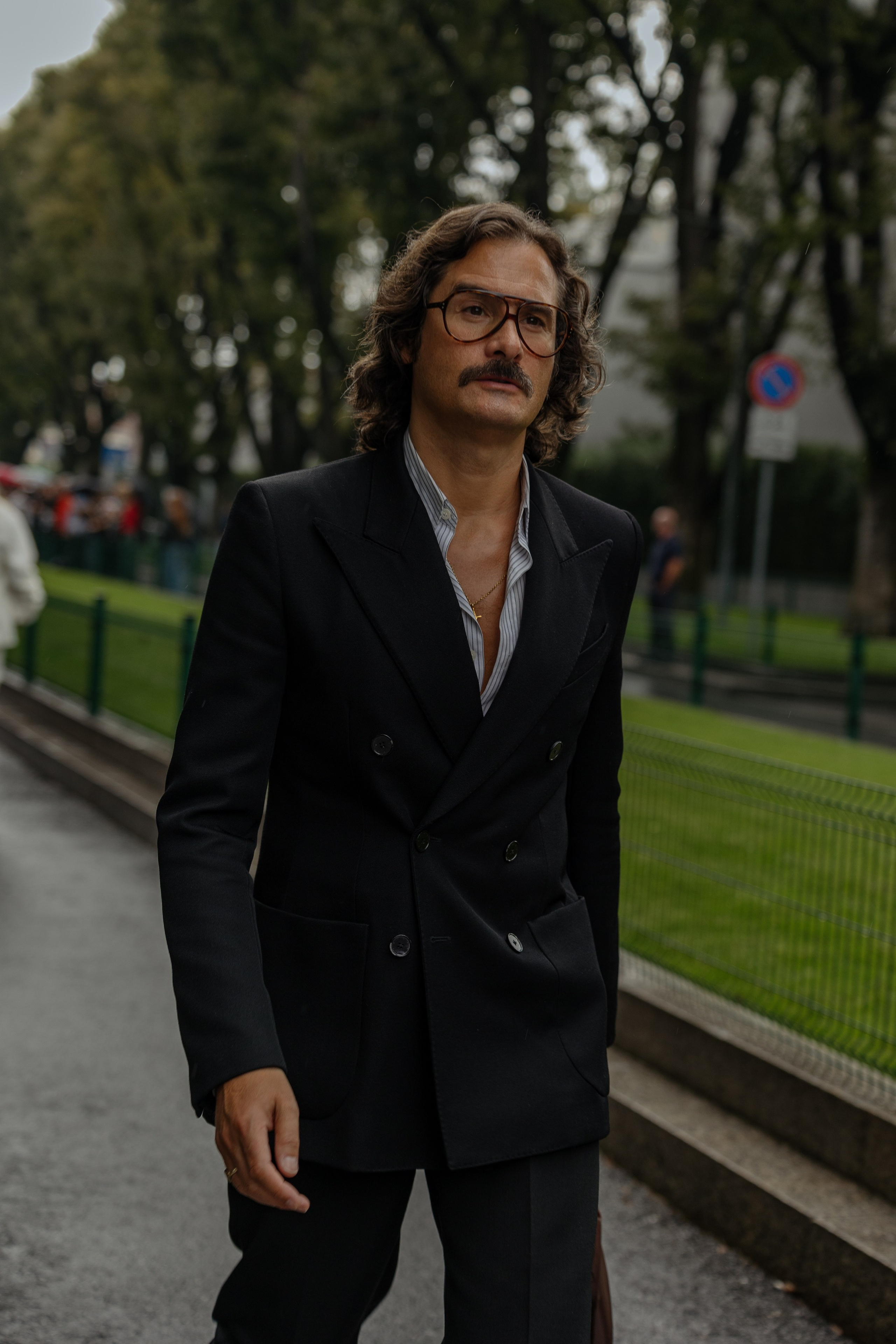 MFW SPRING/SUMMER 2024 EMPORIO ARMANI. Photographer in Milan Ivan Goncharov