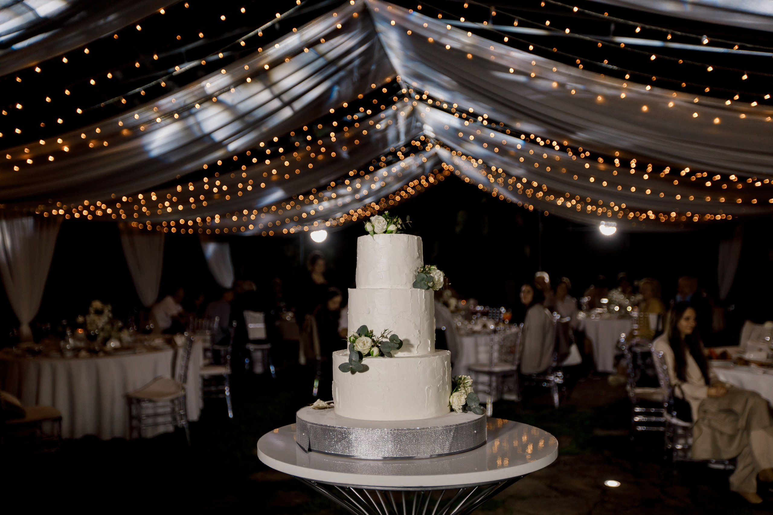 Денис и Алина. Белый замок. Фотограф Анна Лейман. Севастополь