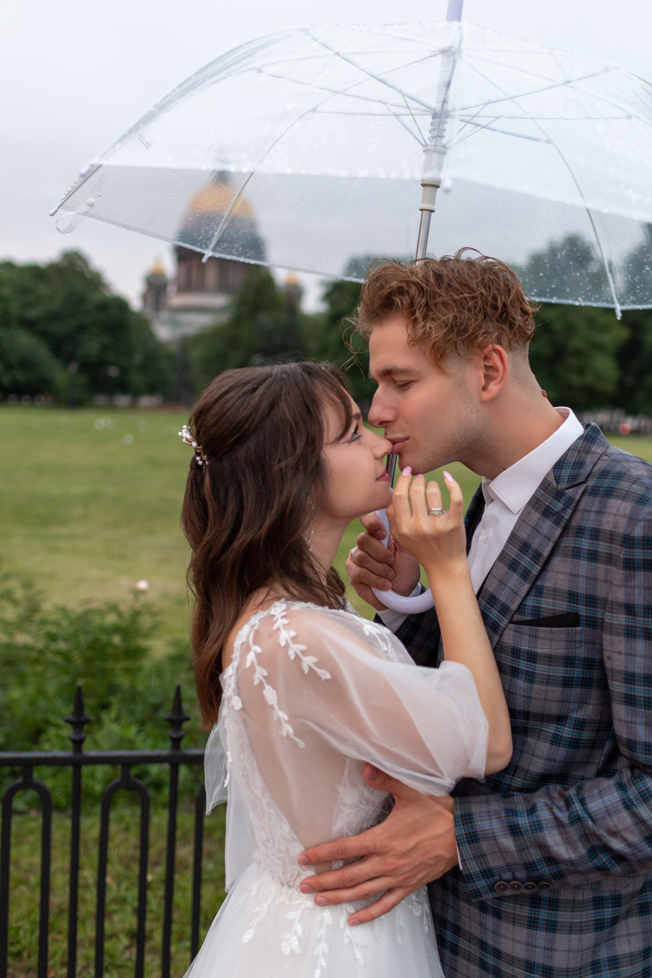 Свадебная фотопрогулка. Свадебный фотограф Кирилл Белый