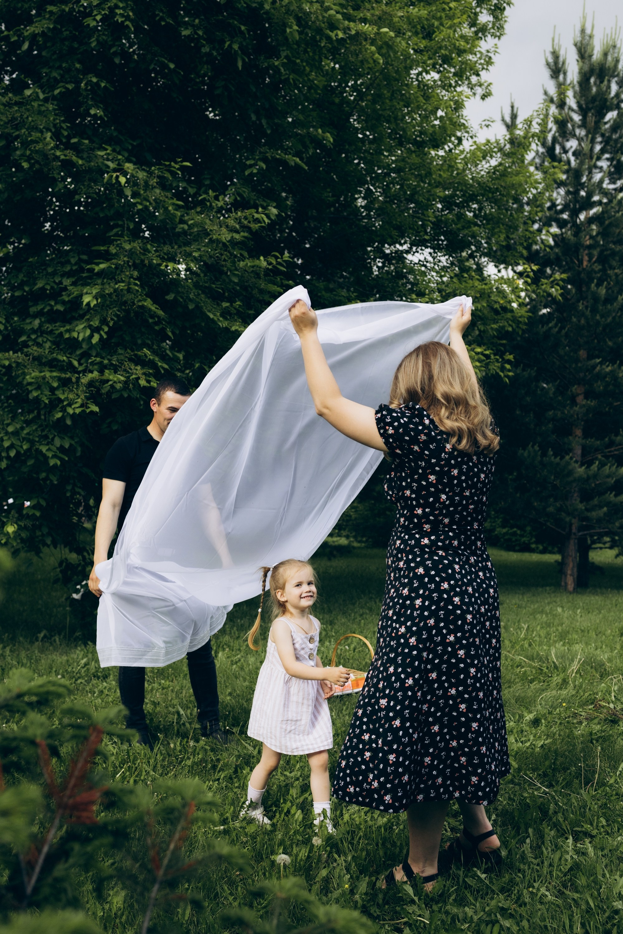 Фото пикник на Иерусалимской горе. Свадебный Фотограф в Иркутске Екатерина Елисеева