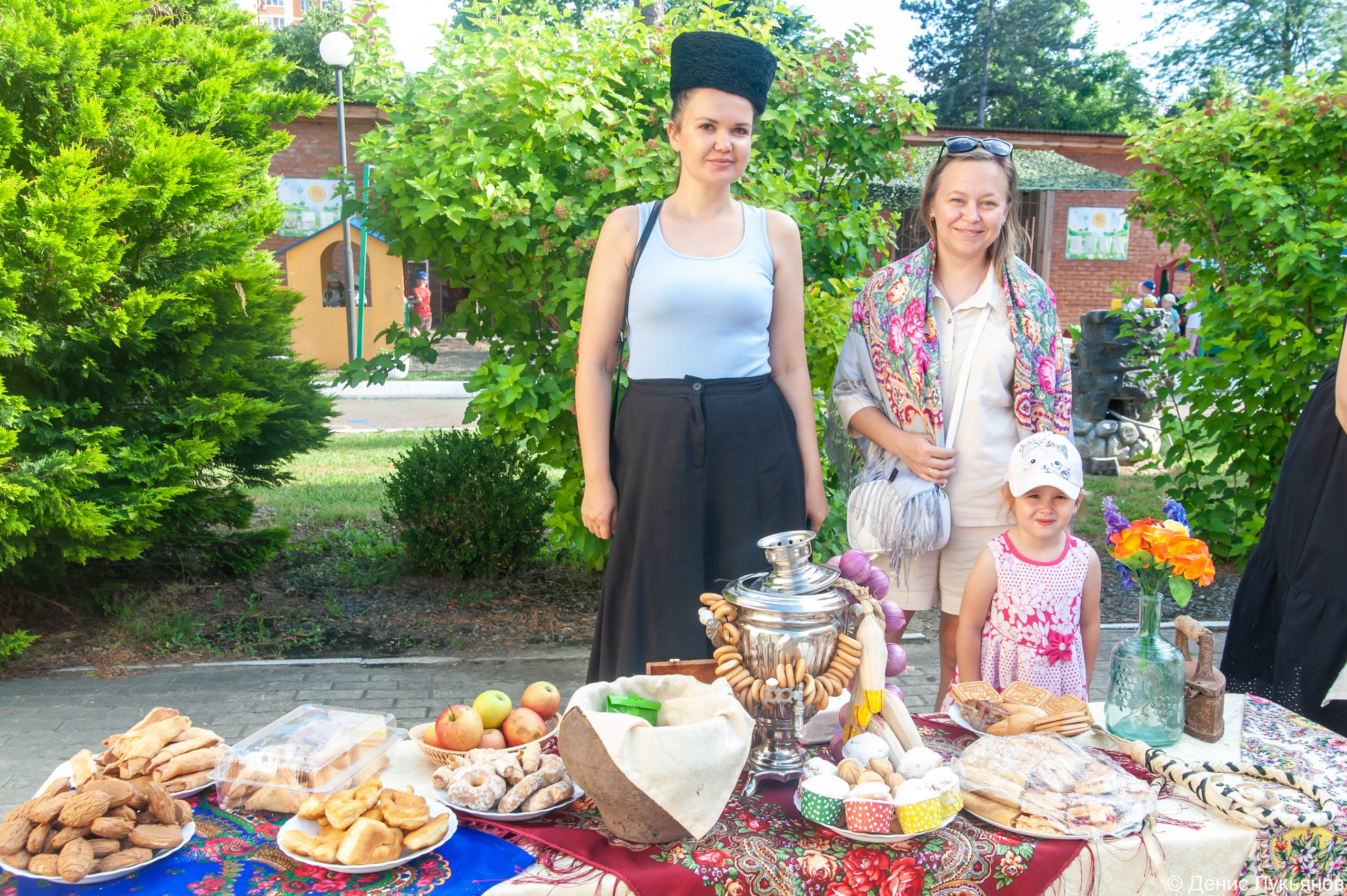 Ярмарка. Свадебный и семейный фотограф Денис Лукьянов в Краснодаре, Краснодарском крае и Республике Крым