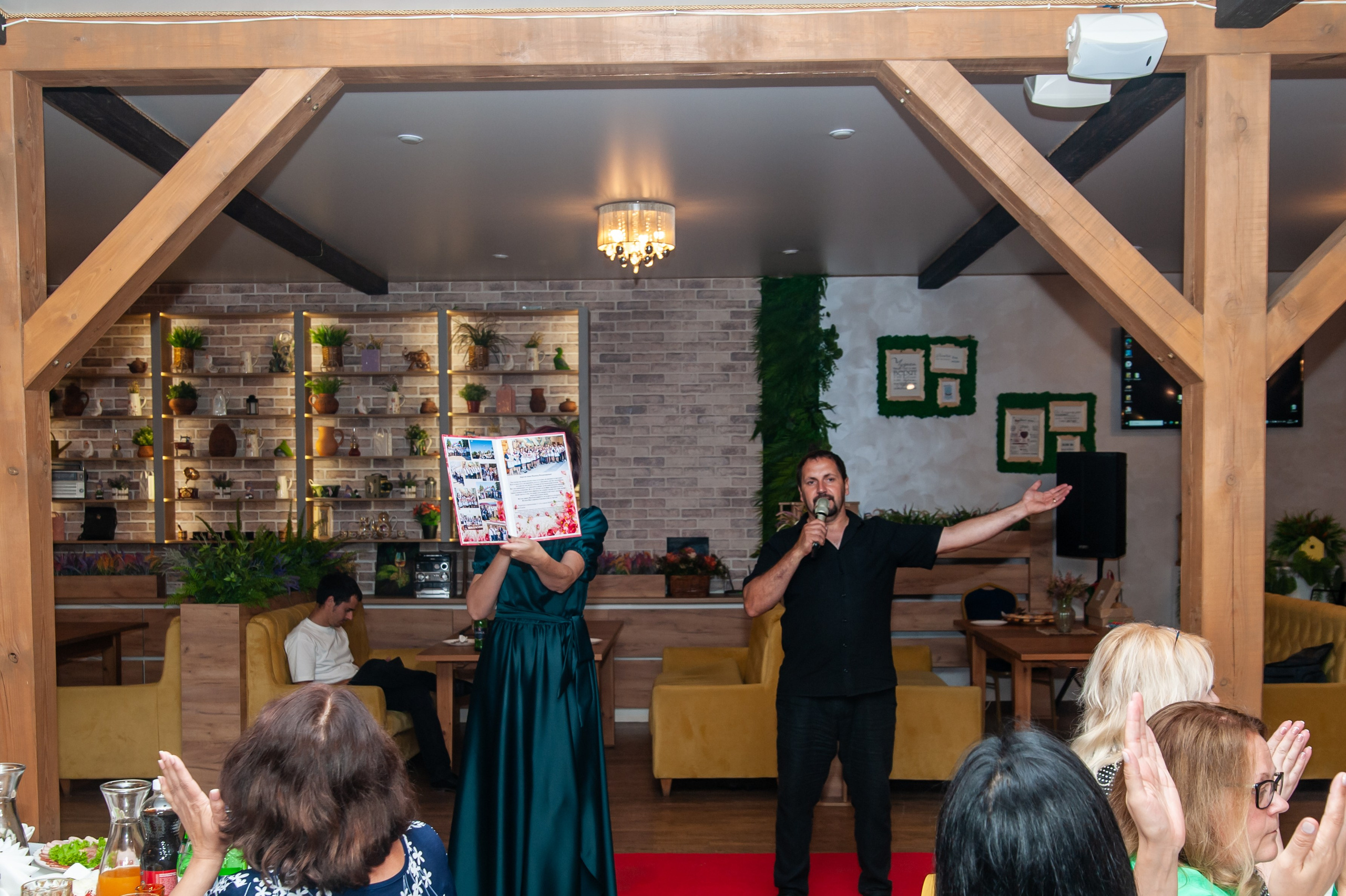 Выпускной МАОУ СОШ № 17 им. Эдуарда Есаяна. Свадебный и семейный фотограф Денис Лукьянов в Краснодаре, Краснодарском крае и Республике Крым