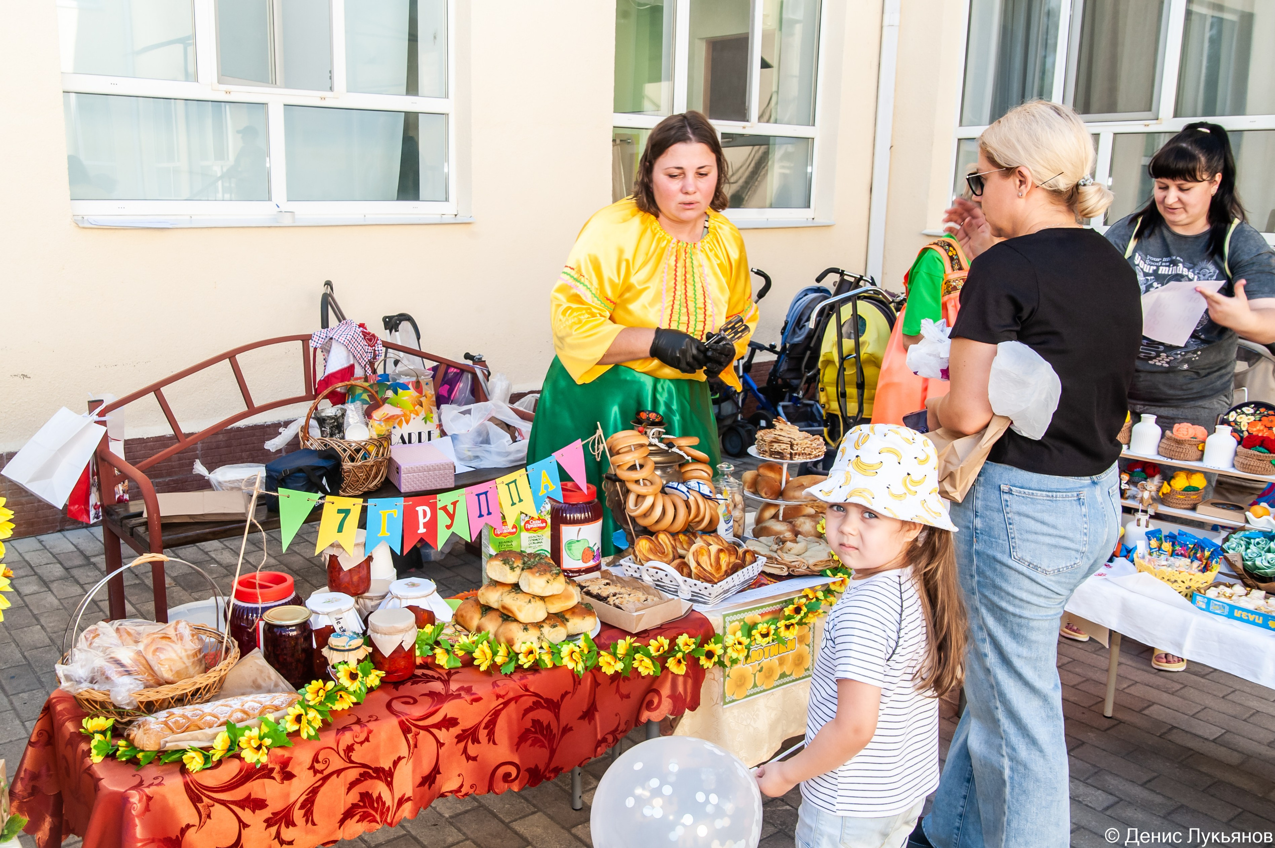 Ярмарка. Свадебный и семейный фотограф Денис Лукьянов в Краснодаре, Краснодарском крае и Республике Крым