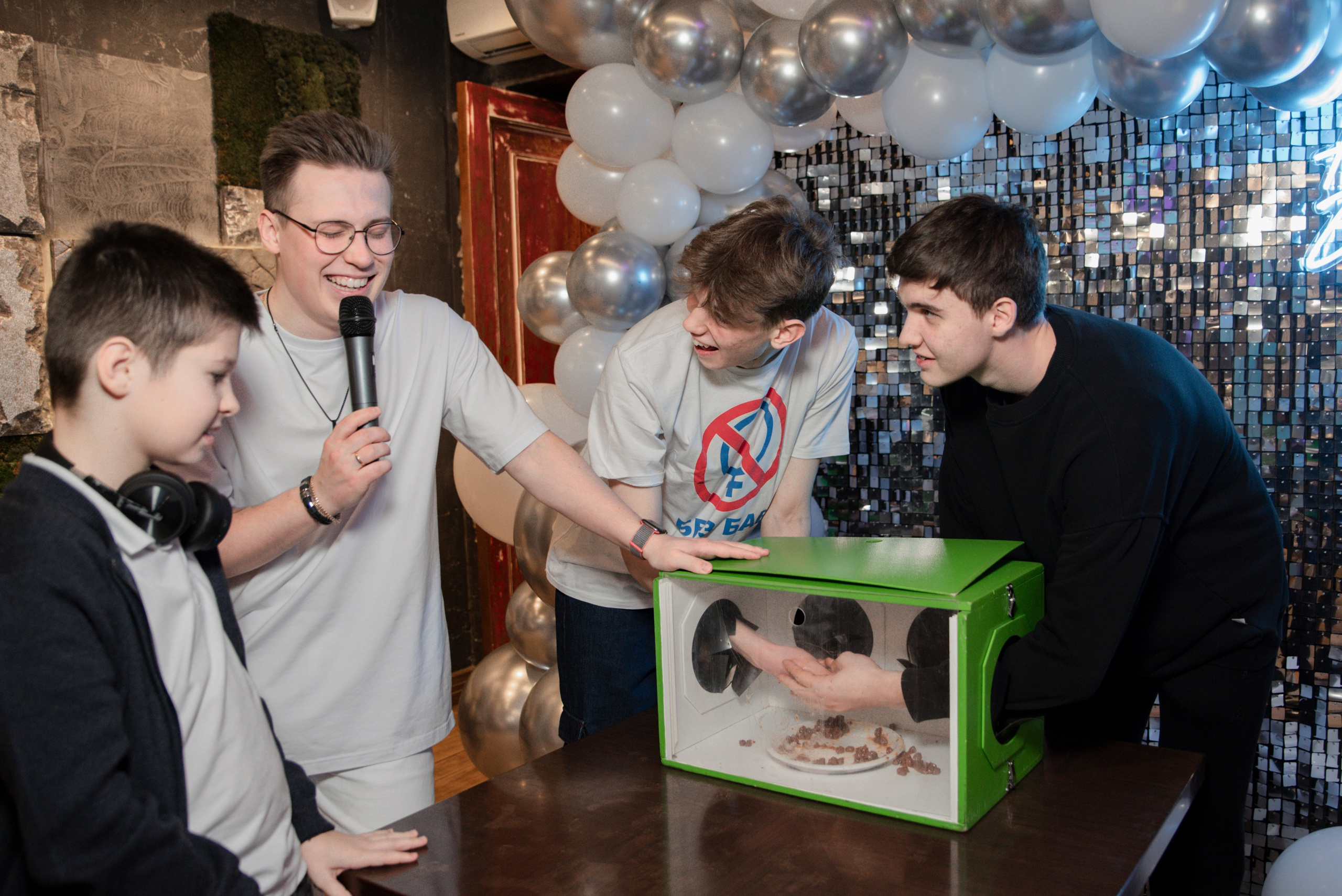 Подростковая вечеринка. Фотограф Москва Софа Ревчук