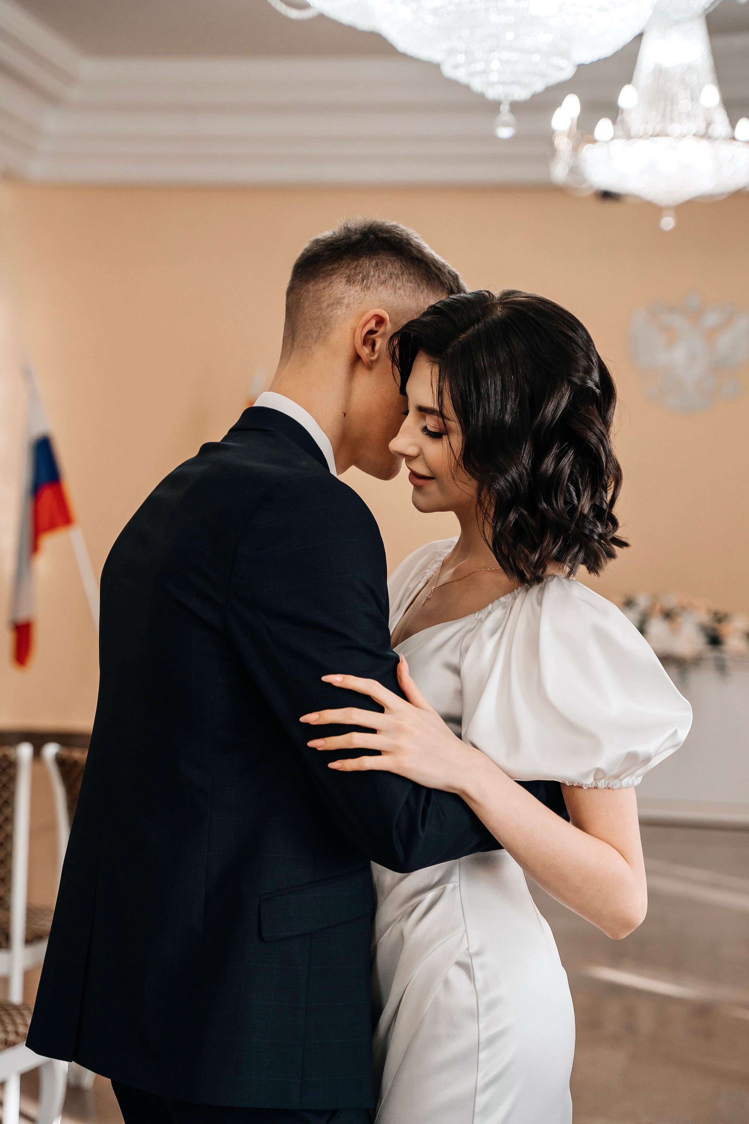 Фотографии с регистрации. Свадебный фотограф в городе Омск EAV Анастасия