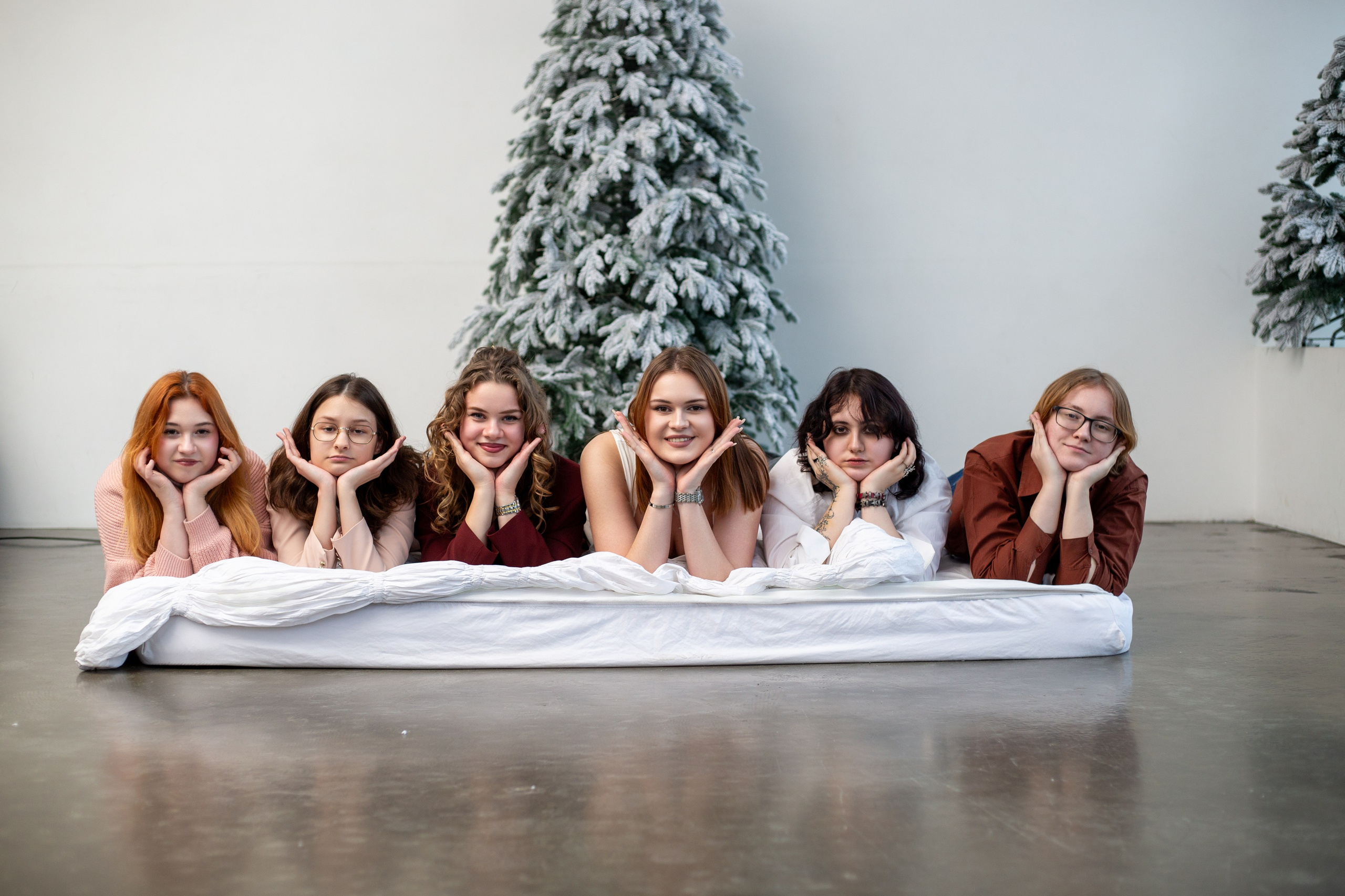 Студенты. Выпускные альбомы Воронеж " СОКОЛ фото»