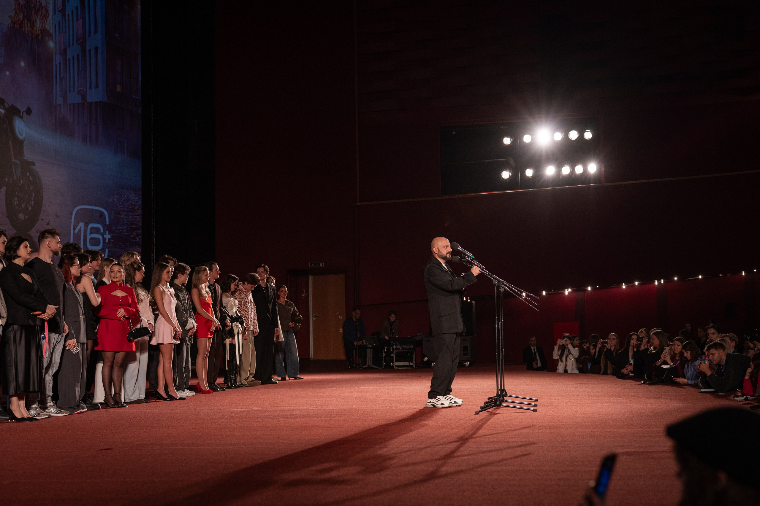 Твое сердце будет разбито. Премьера Твое сердце будет разбито. Фильм Твое сердце будет разбито. Твое сердце будет разбито смотреть. Каро 11 Октябрь