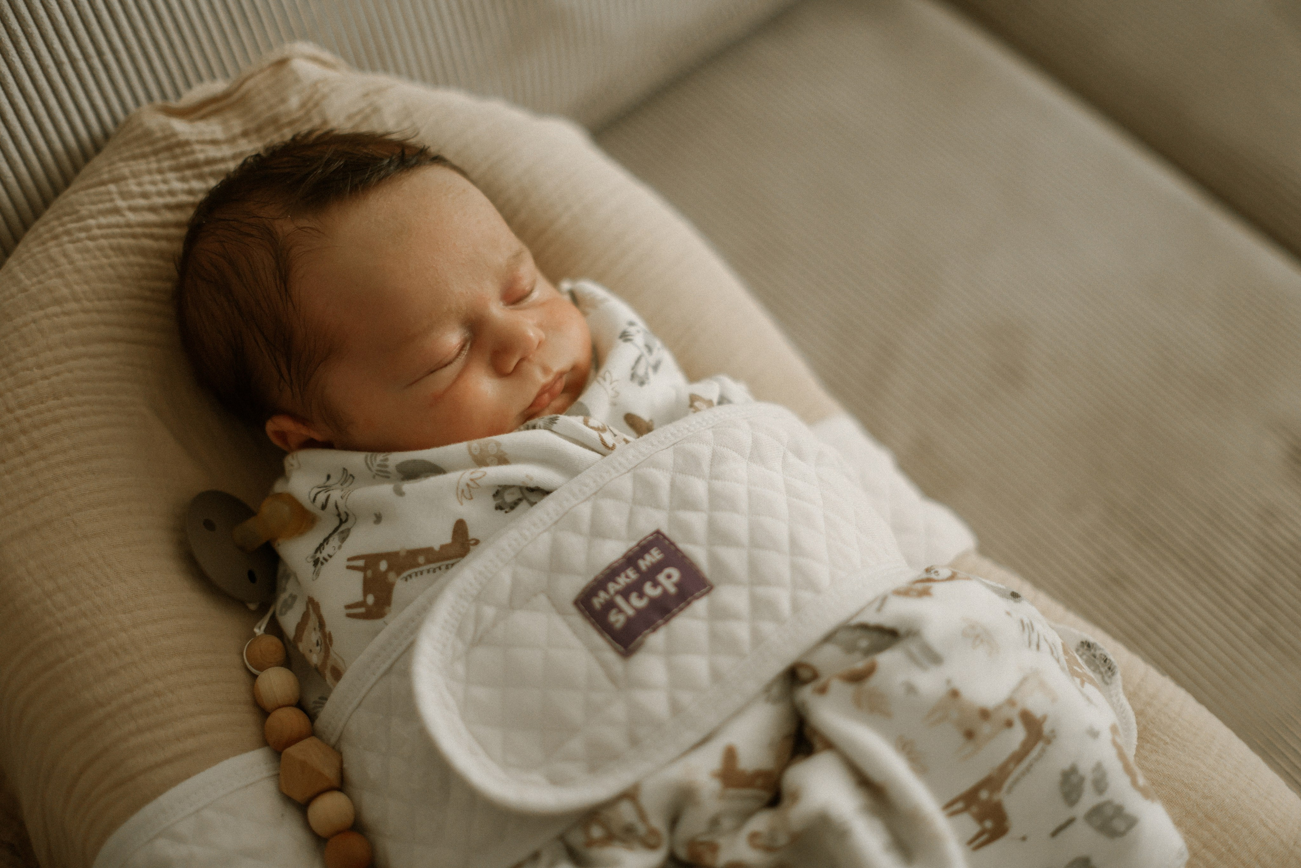 Домашняя семейная съёмка сестер. Свадебный фотограф FOTOKEYT