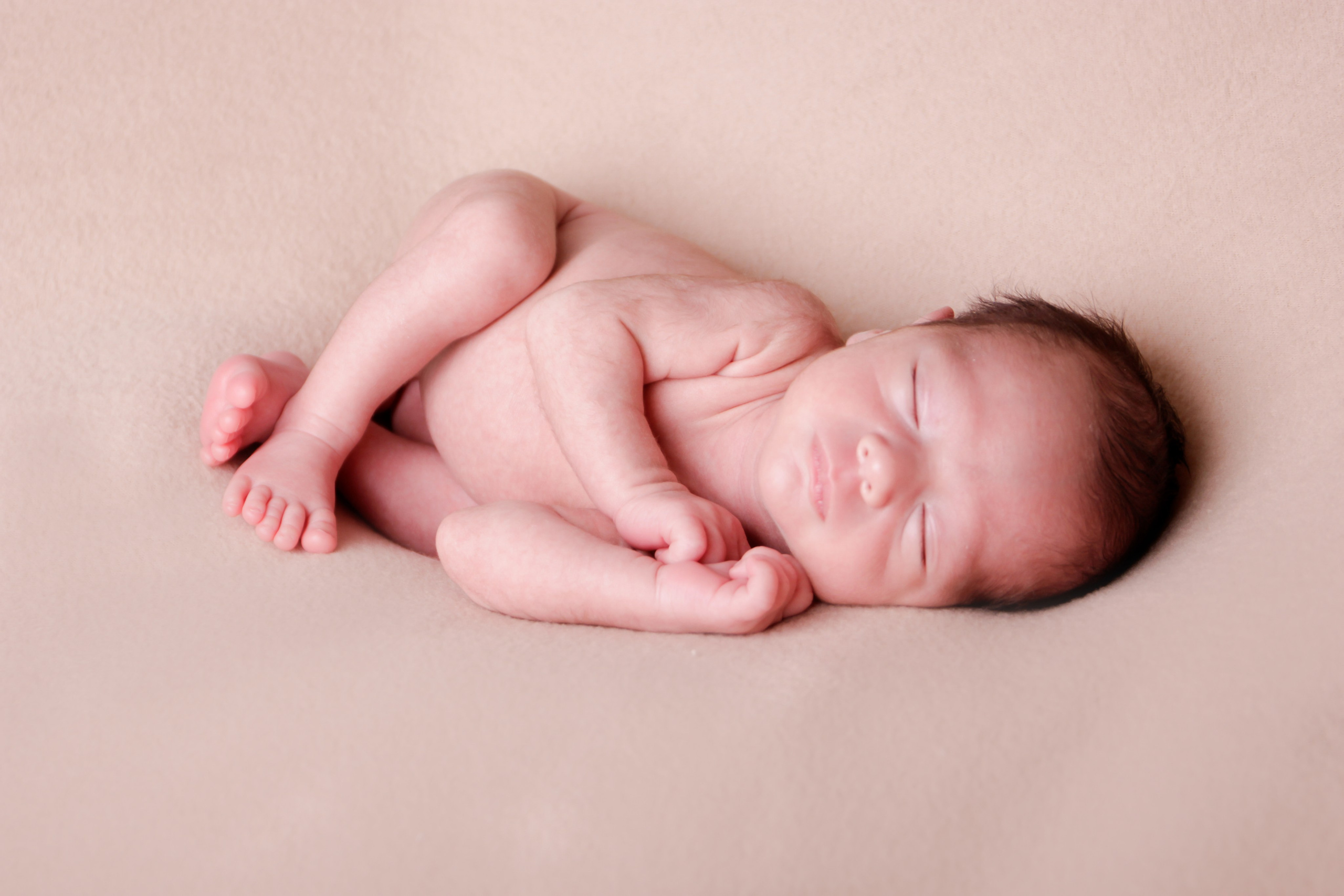 Ньюборн съёмка в студии. Семейный и Детский фотограф в Краснодаре Дарья Насаченко