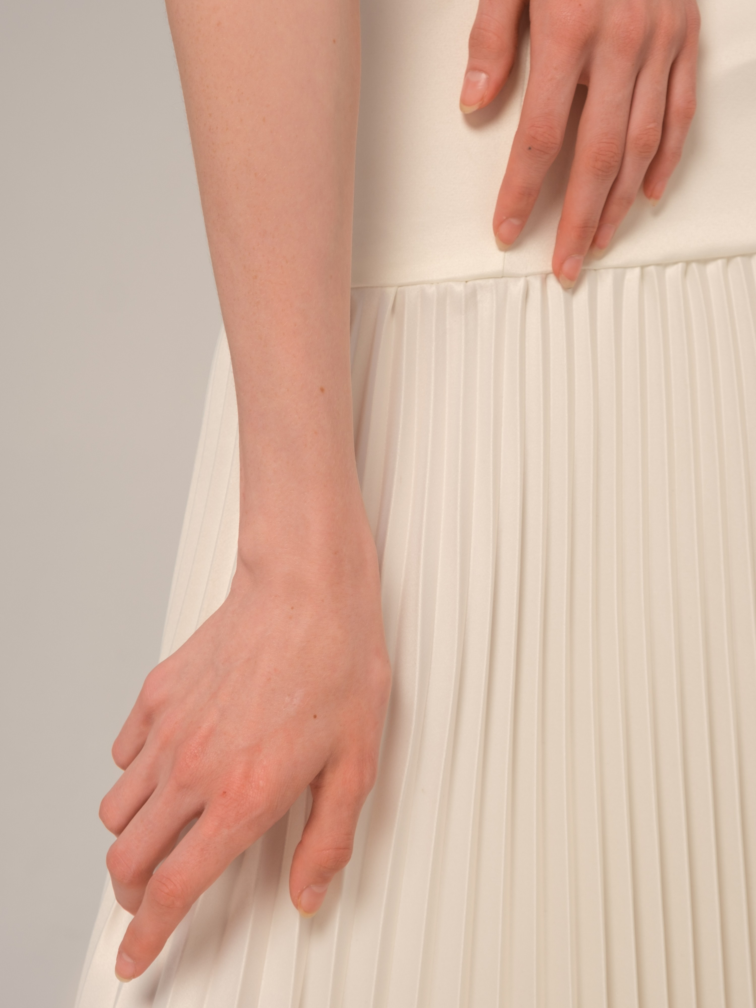 ZHAKOVA BRAND каталог. Мари — фотограф и видеограф из Москвы