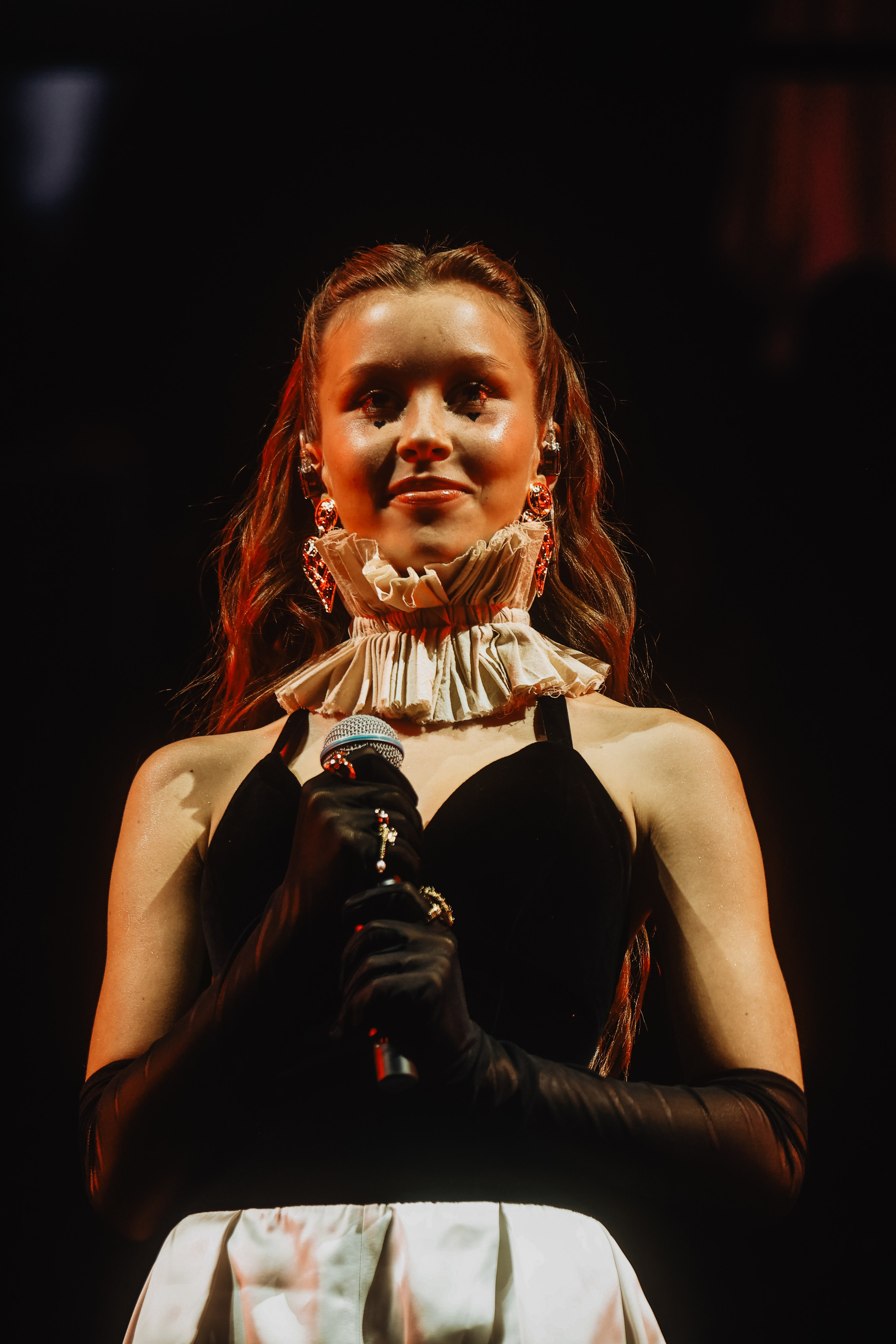 ВАНЯ ДМИТРИЕНКО