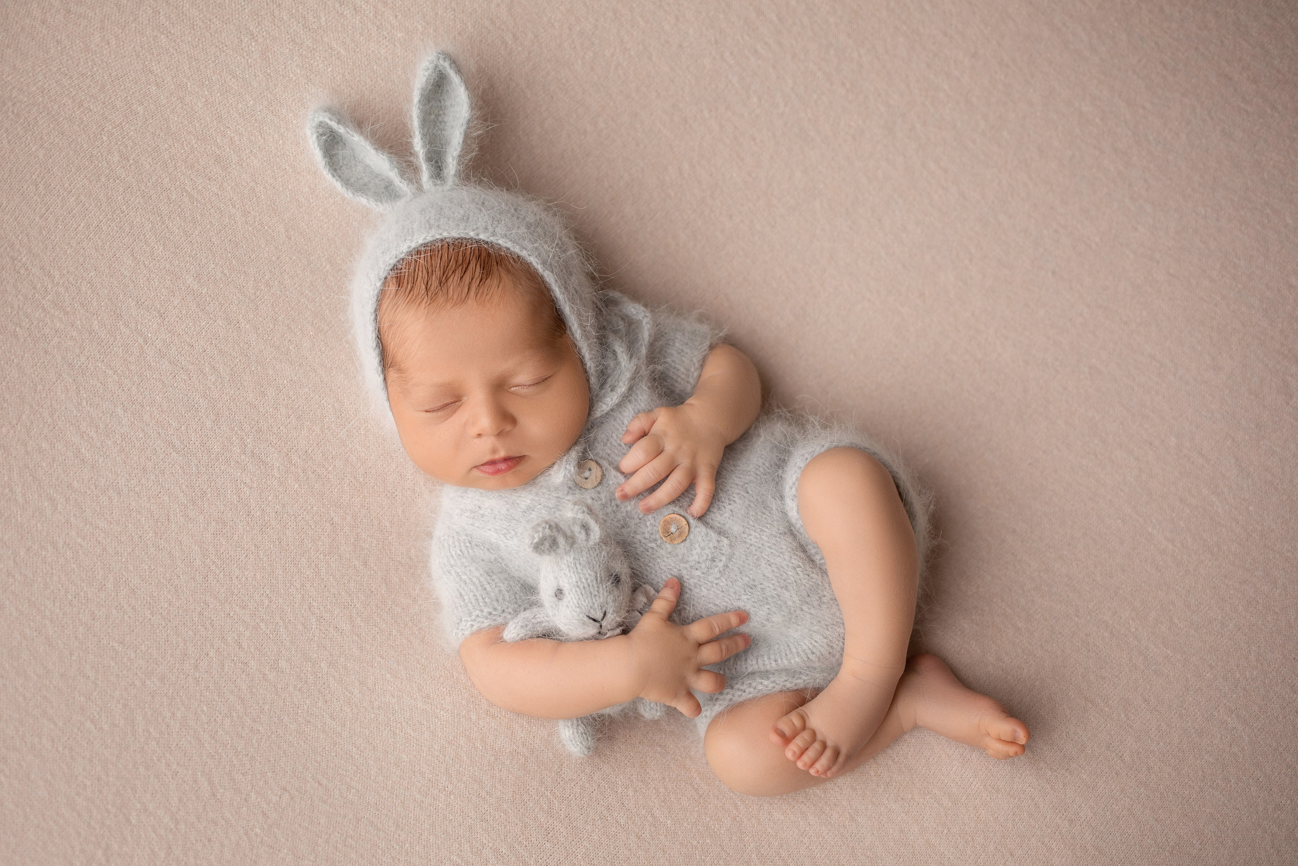 Ньюборн мальчики. Фотограф новорожденных, семейный, детский фотограф в Москве и Московской области