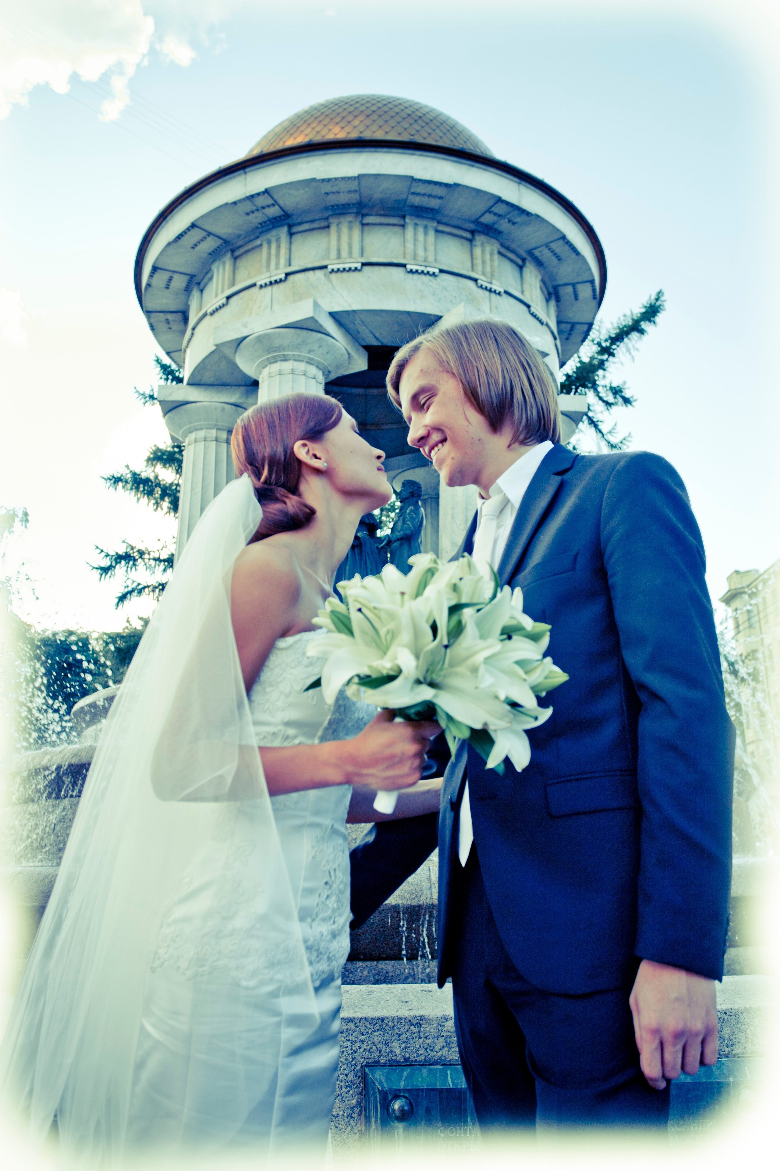 Свадьба Юра и Юлия Прогулка. Skazka.wfolio.pro