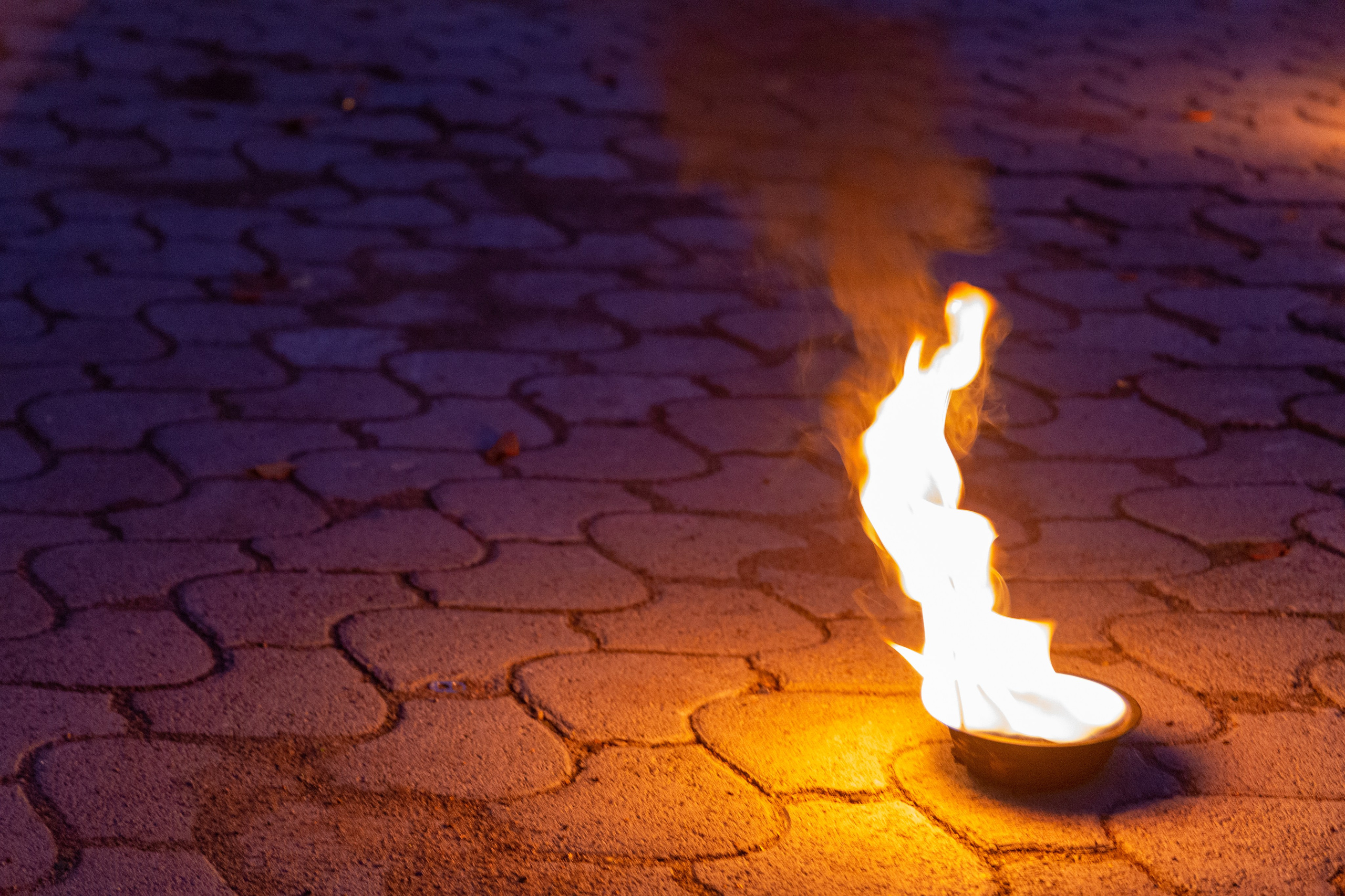 Огненное шоу в Перми. Фотограф Никита Попов. Фотограф Пермь. Фотосессия в фотостудии Перми и на свежем воздухе