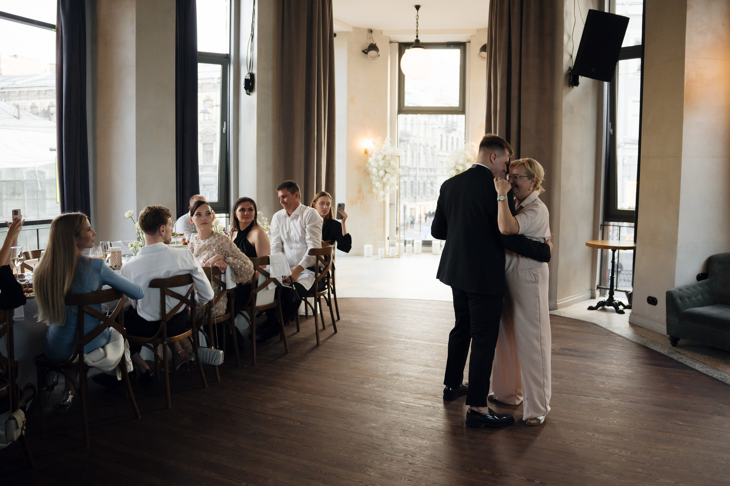 Social club. Свадебный фотограф в Петербурге Таша Вайб