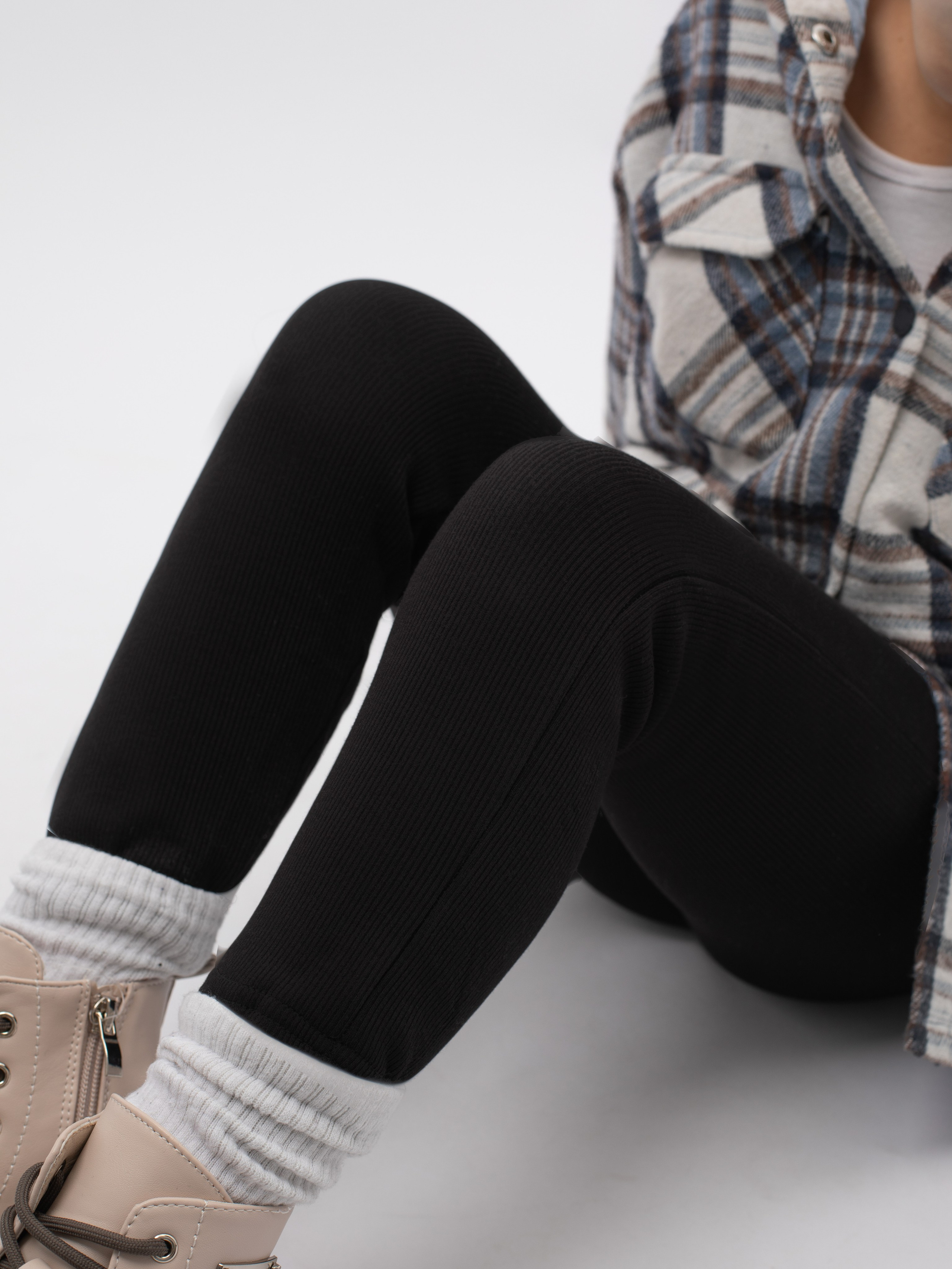 Утепленные лосины. Фотостудия предметной и модельной съёмки для маркетплейсов