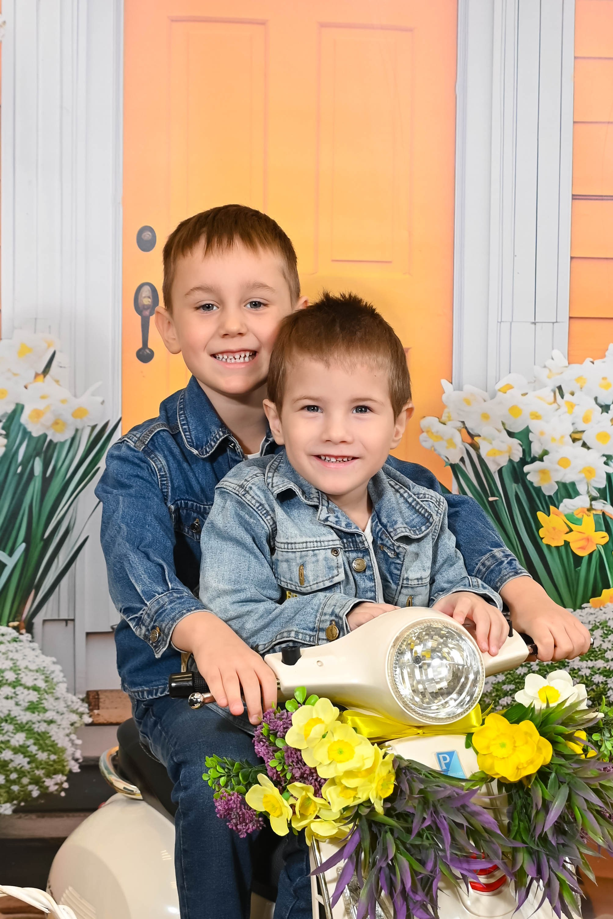 Весеннее настроение. Выпускные альбомы для детских садов Санкт-Петербург