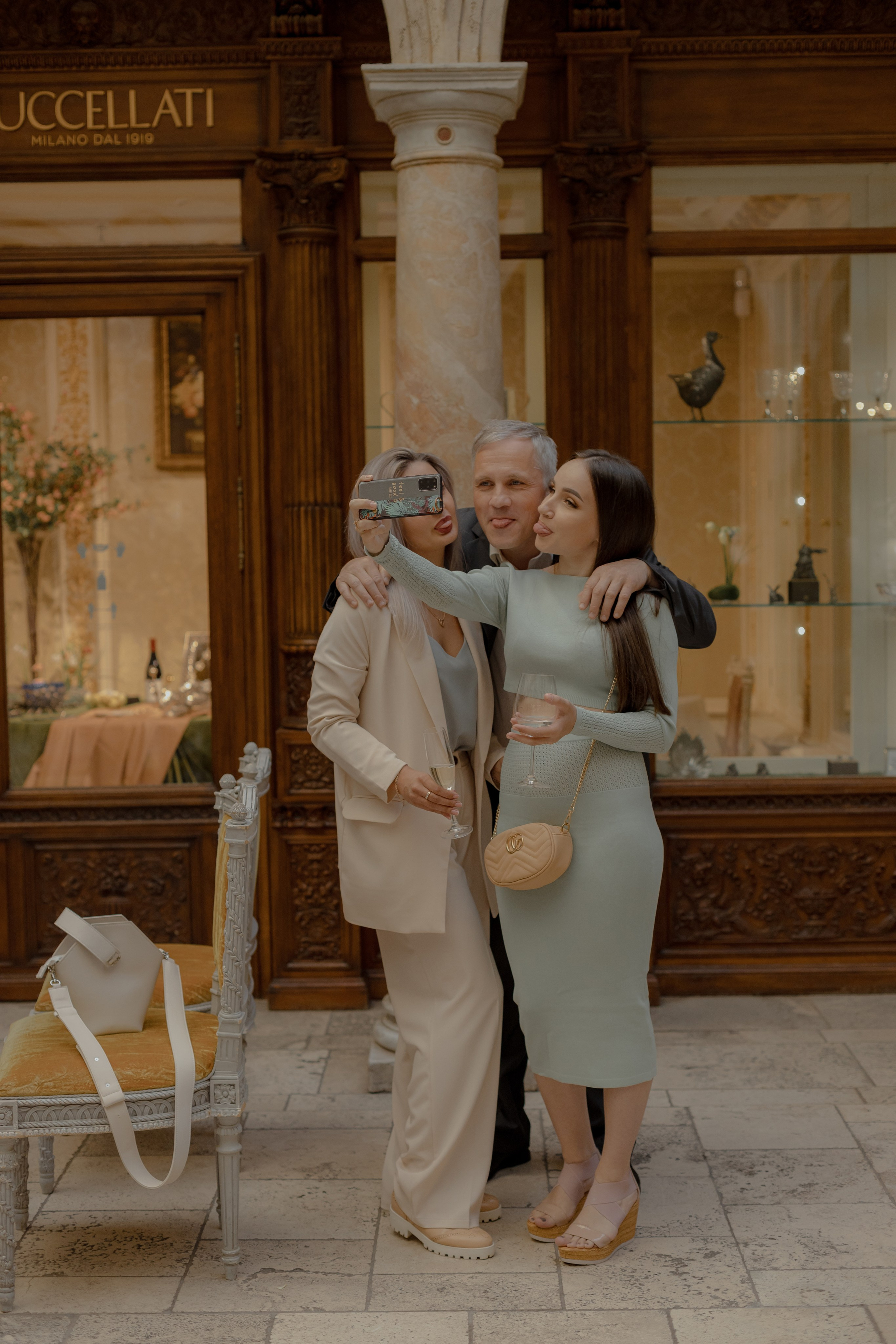 Две страны — одна любовь