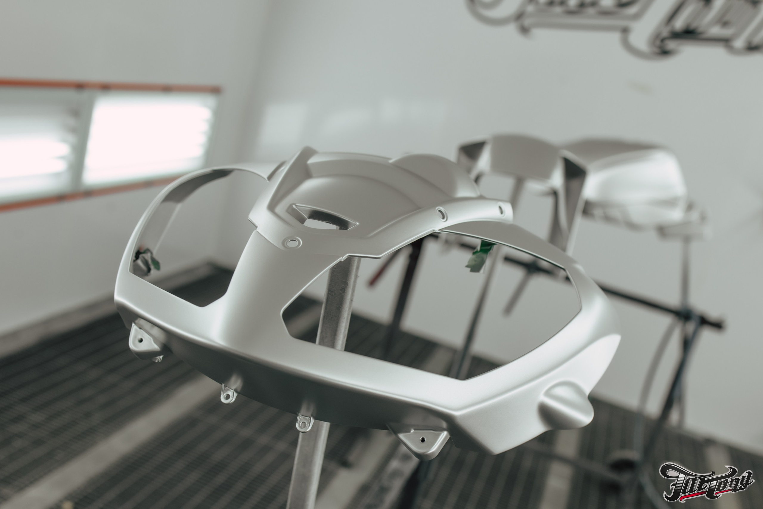 Aprilia детали мотоцикла, окрас в оранжевый кэнди. DeLorein