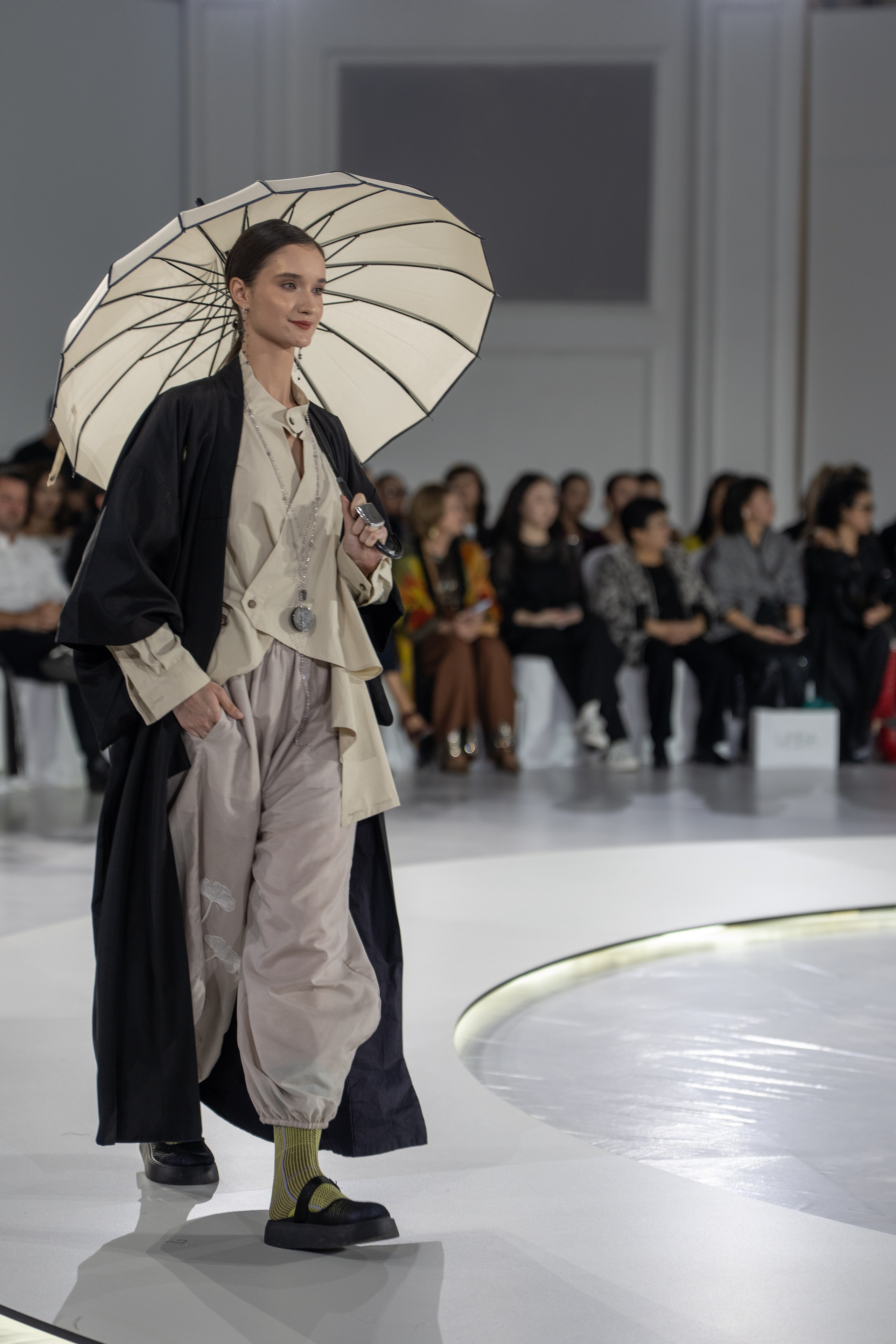 Дезайнер Shakerbay. Сайт Алматинского НЮ АРТ, будуар и фэшн фотографа Дениса Карпенко