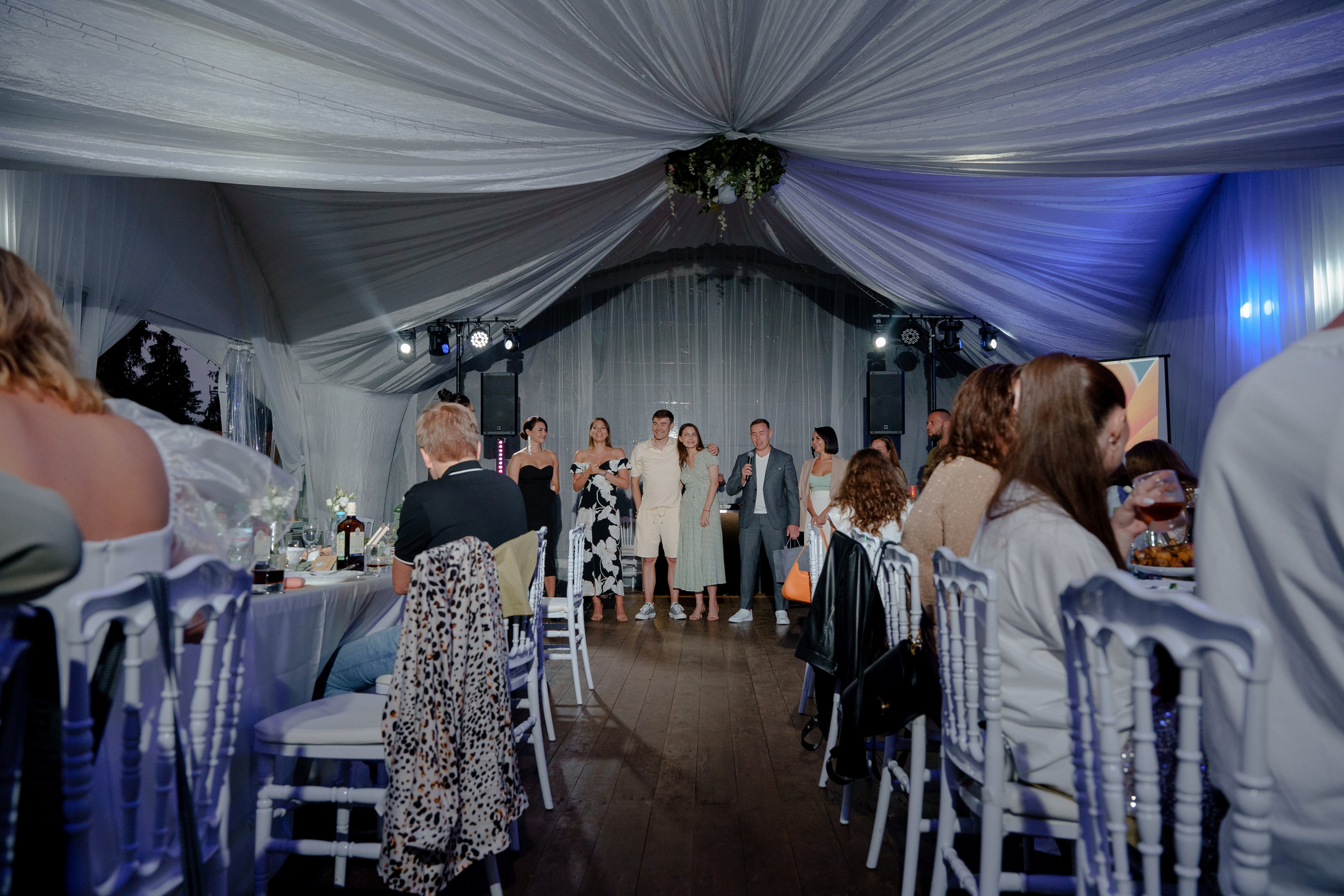 День рождения в шатре на водохранилище. Репортажный фотограф Москва Сергей Дружинин