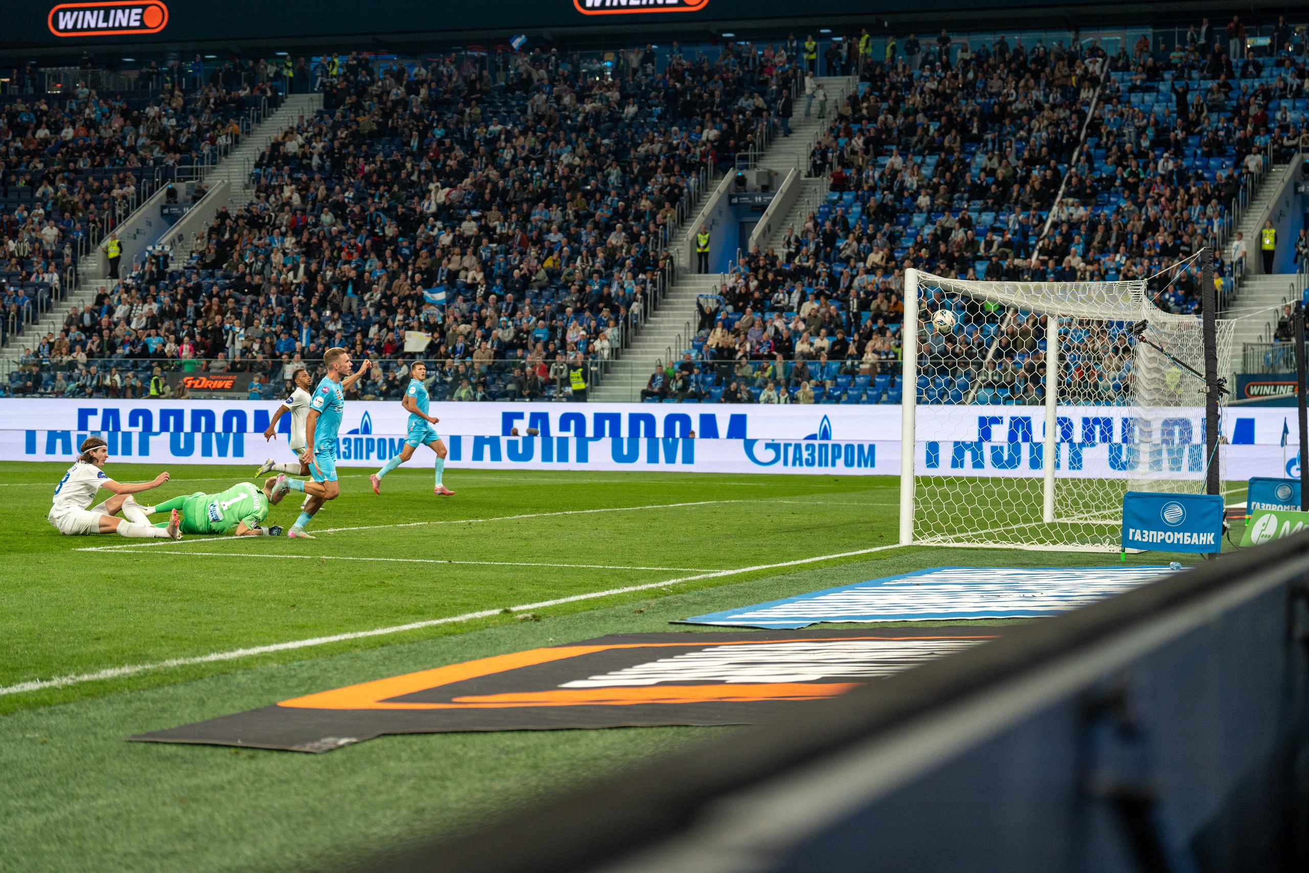 Гол Зенита на Газпром Арене – репортаж спортивного фотографа Санкт-Петербурга