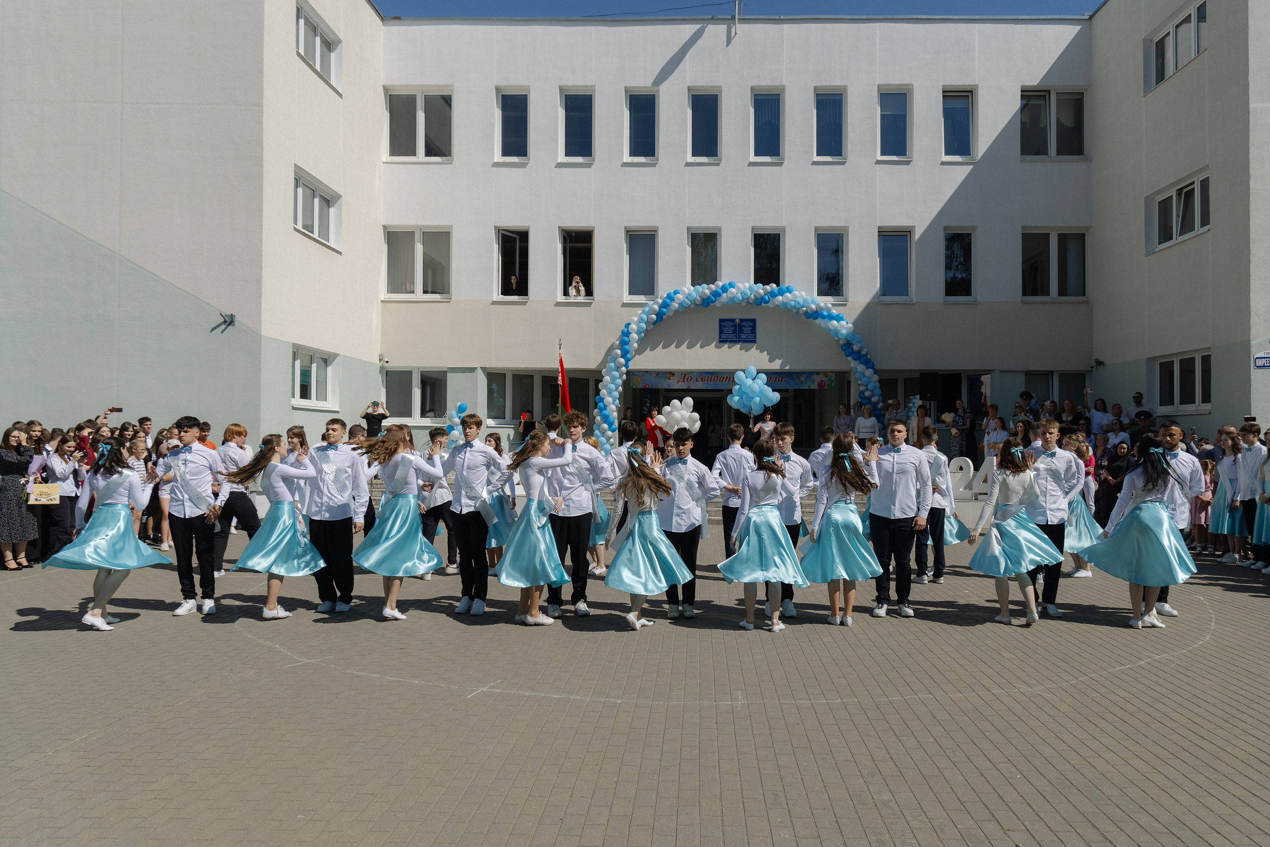 Последний звонок 2024. Свадебный фотограф в Минске/Беларуси Сергей Спиридонов