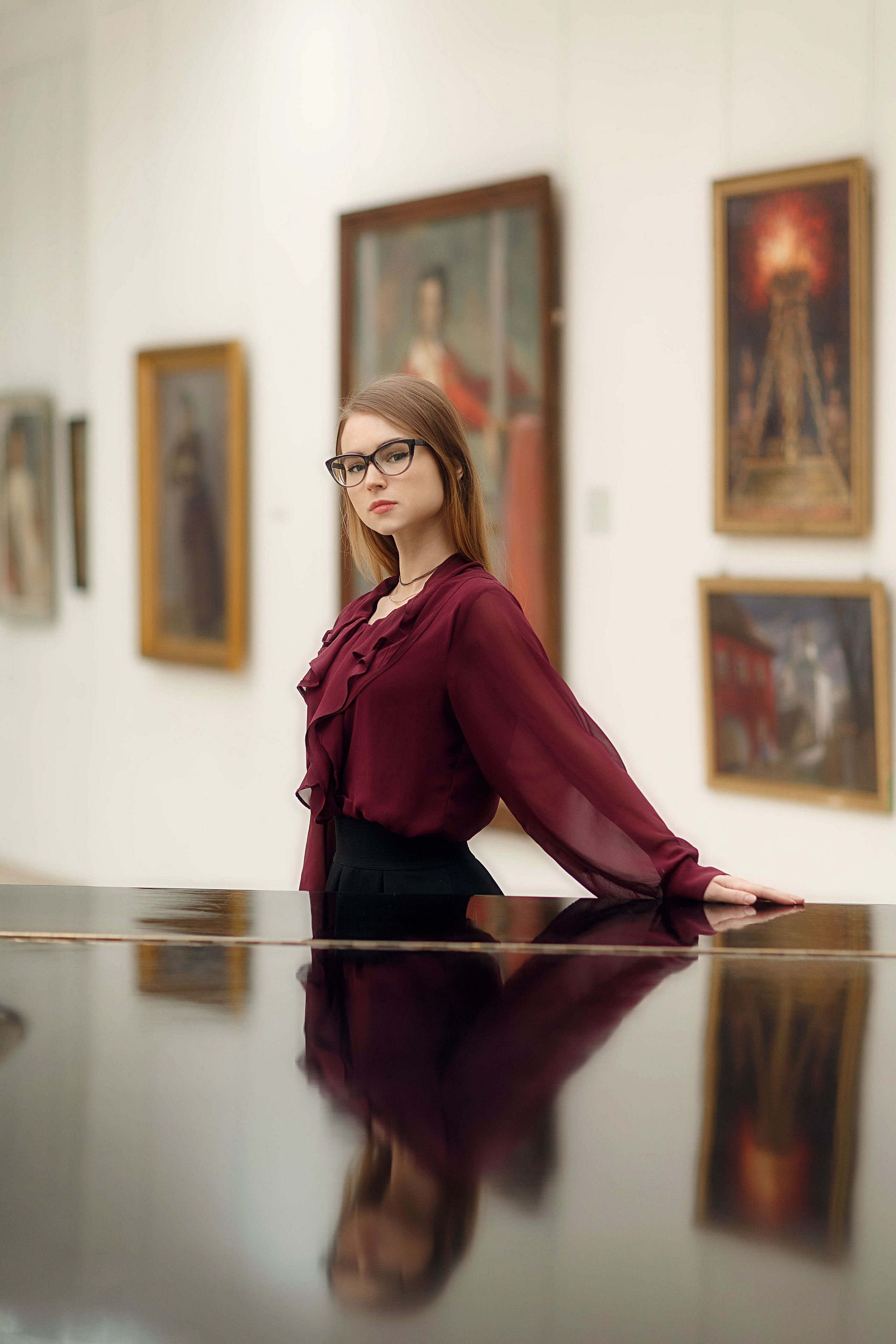 Фотосессия с Машей в Чувашском художественном музее. Портретный и репортажный фотограф в Чебоксарах Андриян Чаркин