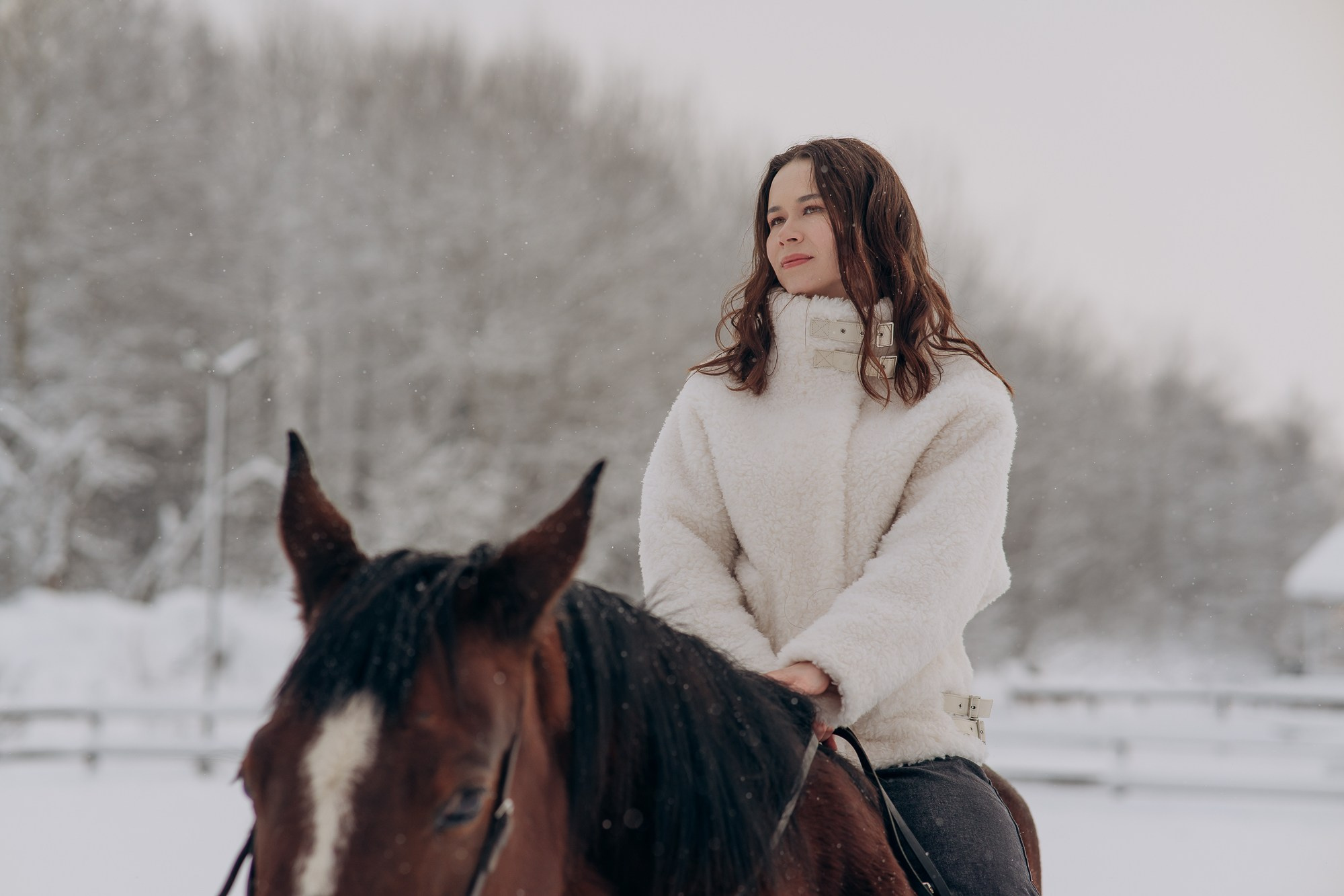 Фотосессия девушки с лошадью. Свадебный и репортажный фотограф в Ярославле Евгений Сальников
