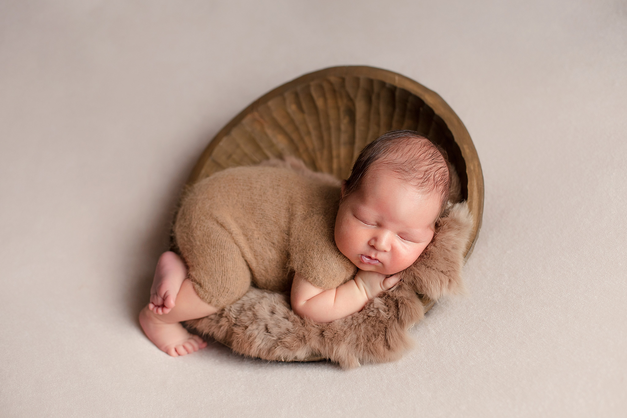 Новорожденные до 28 дней. Фотограф новорожденных в Тюмени