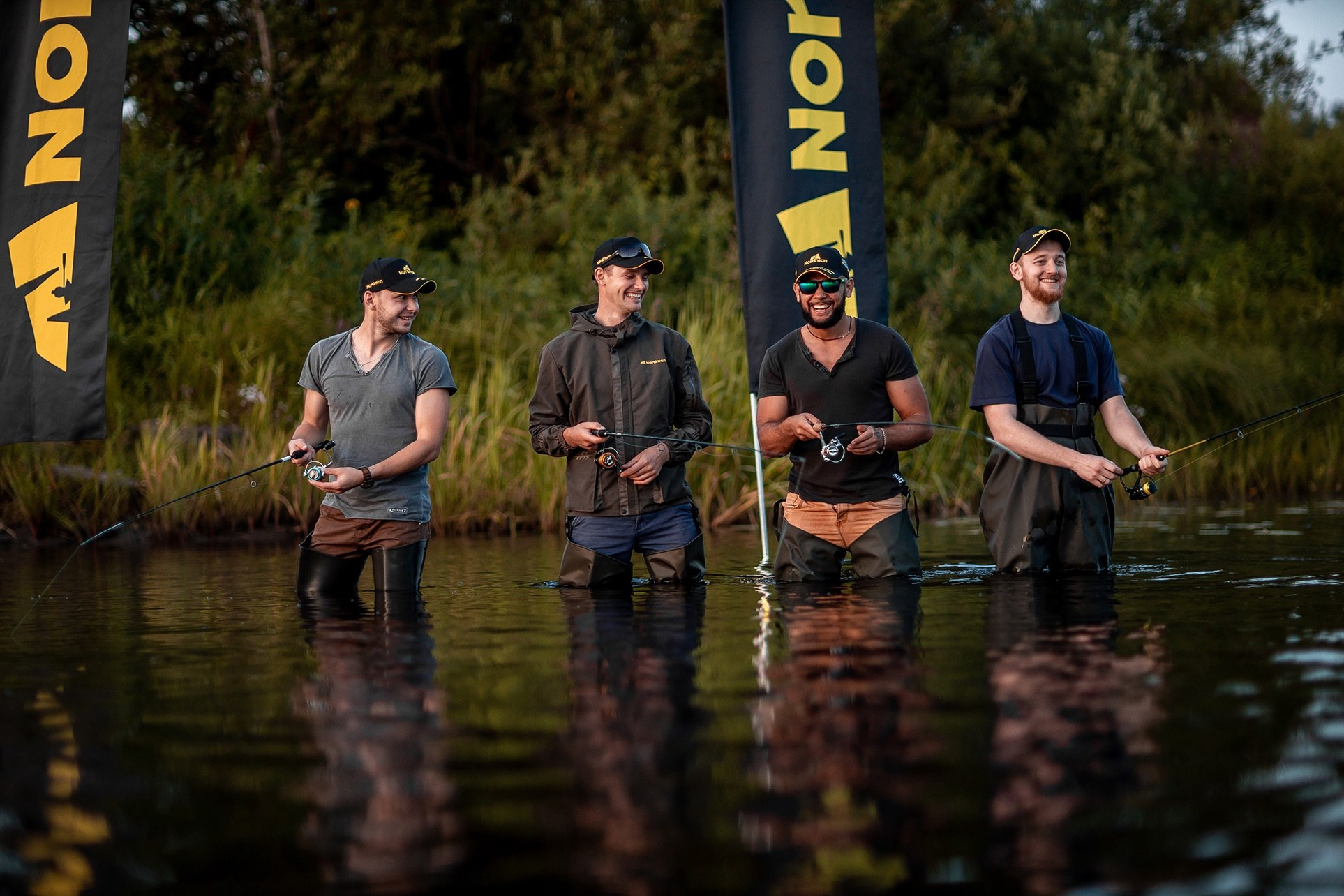 Съёмки для маркетплейсов. Фотограф Александр Калинин