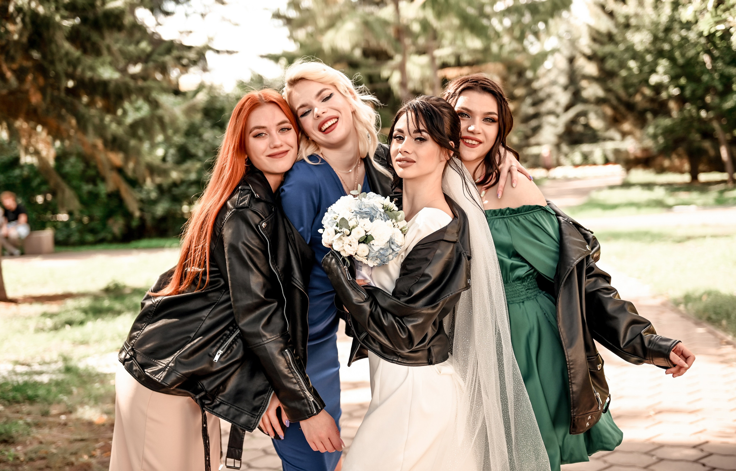 Небольшая часть фото со свадебной съемки Алексея и Даши. Свадебный, семейный, детский, контент фотограф в Омске Максим Ильин