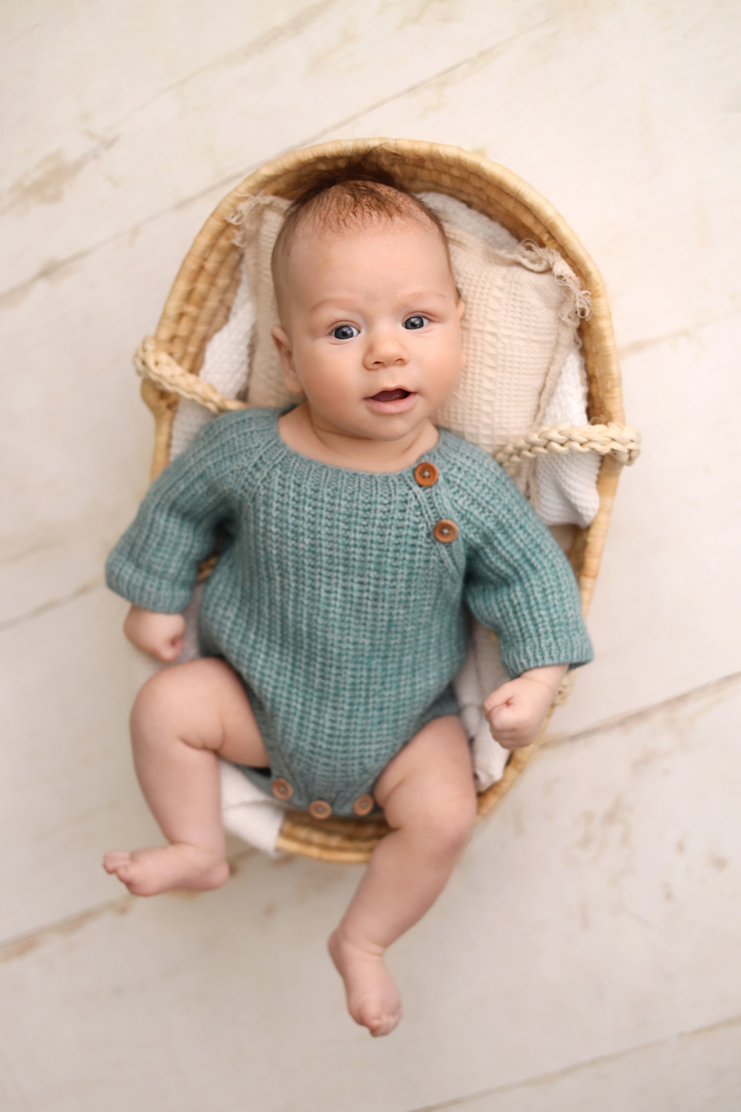 Фотосъемка малыша в 3 месяца. Фотограф новорожденных Москва. Ньюборн фотограф Москва