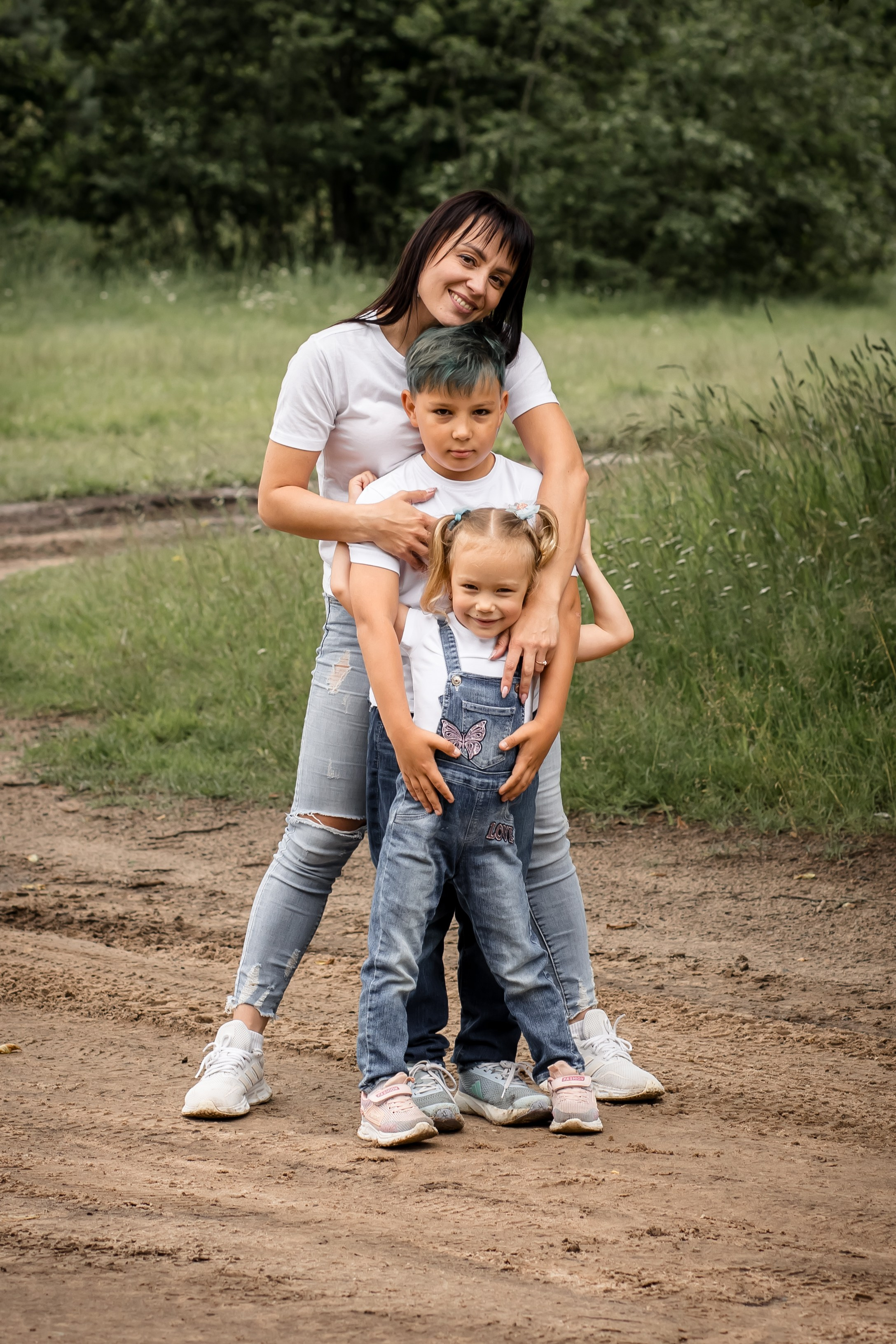 Катя с детками