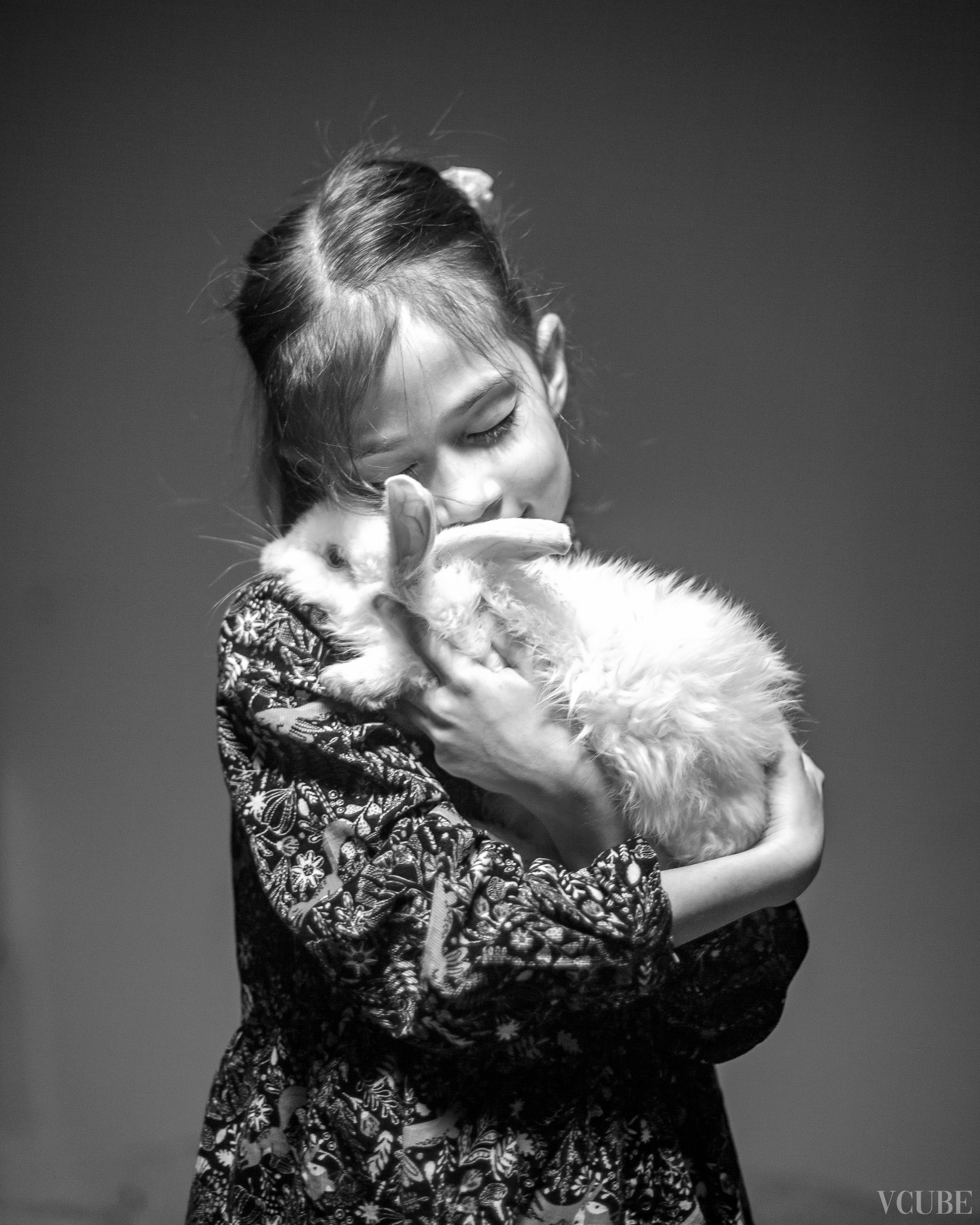 Съемка дочки в студии. Фотограф Денис Денисов