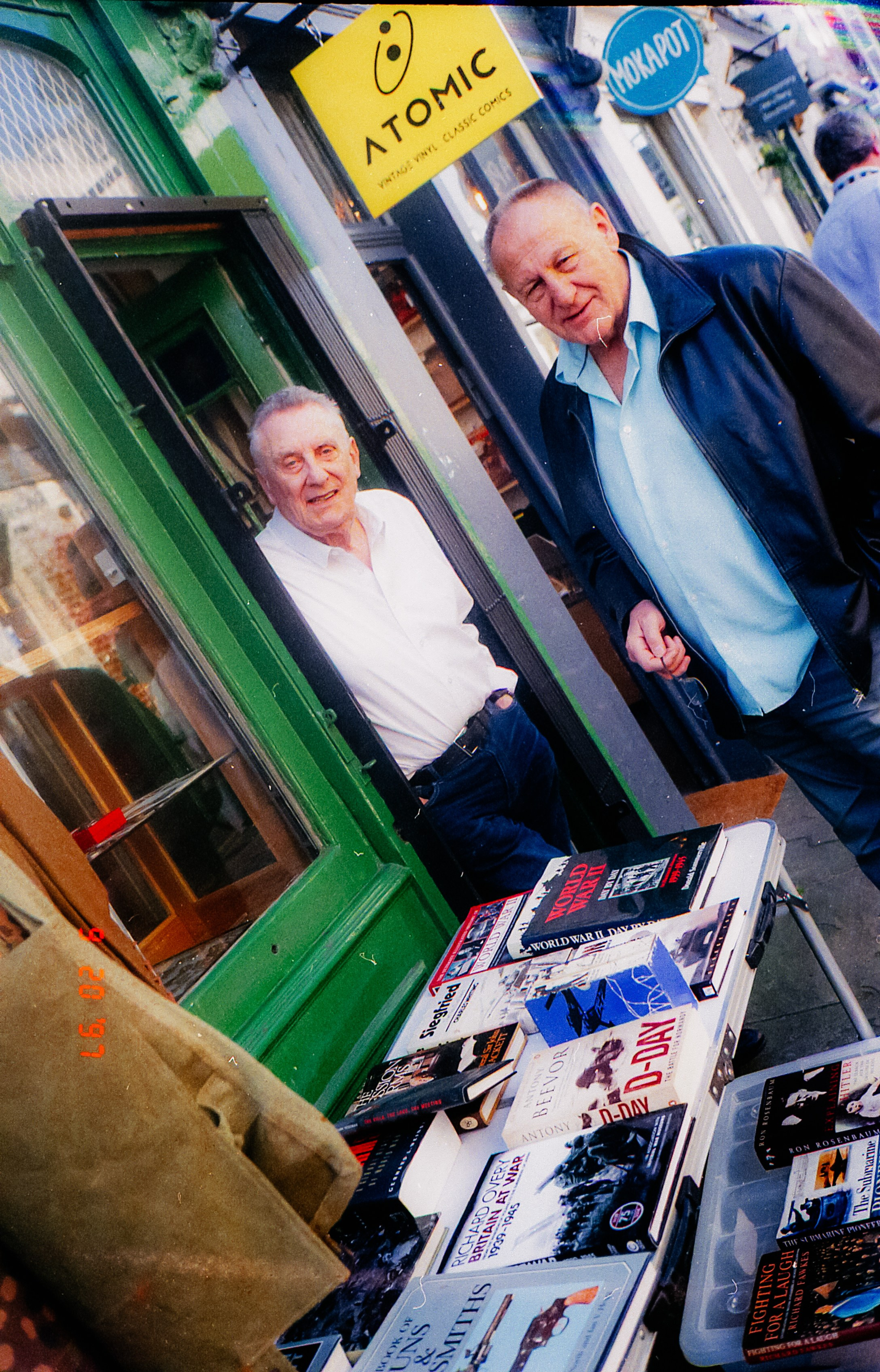 Analogue london. Iraogo