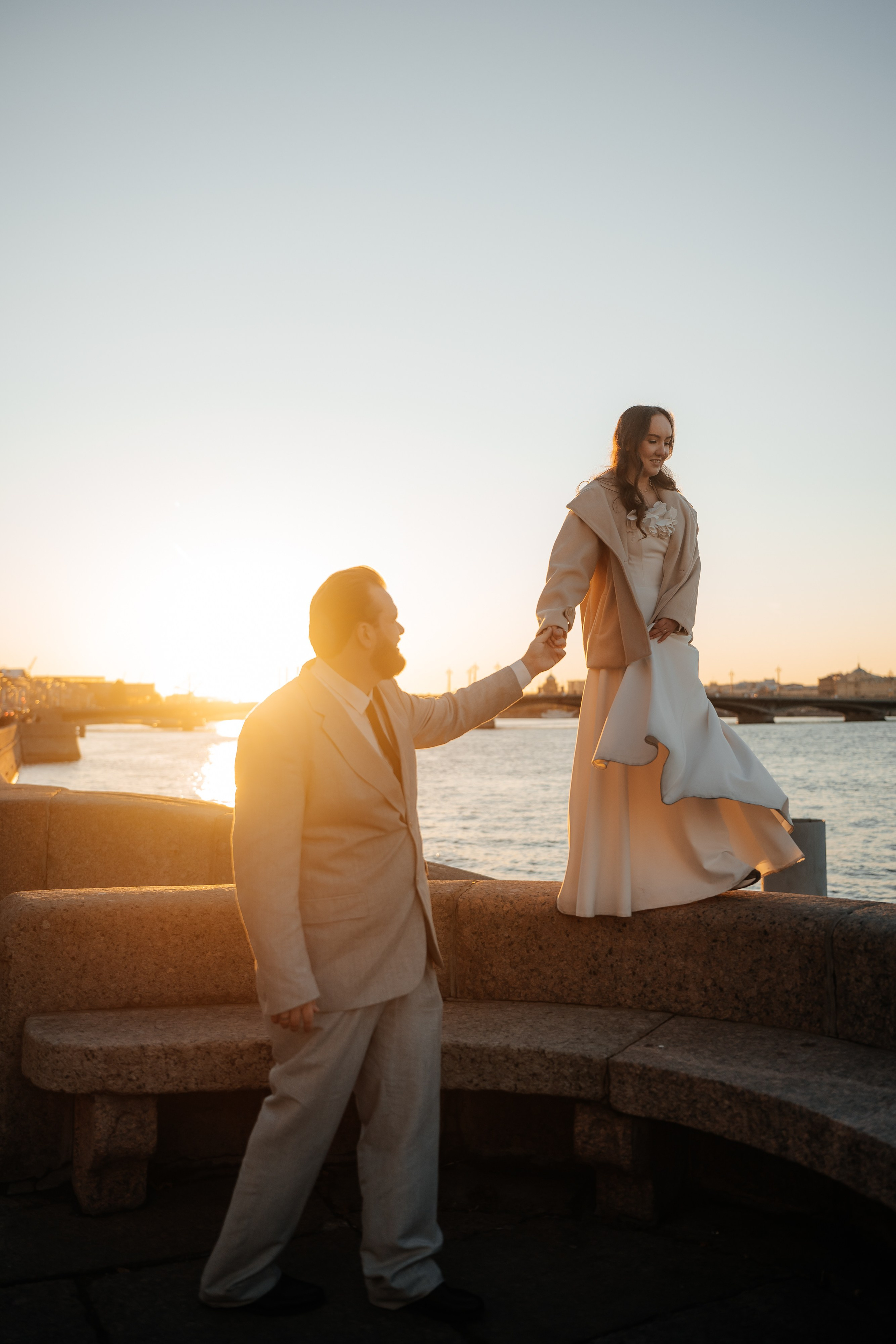 Свадебная фотосессия в Эрмитаже. Свадебный фотограф Александр Невский в Санкт-Петербурге
