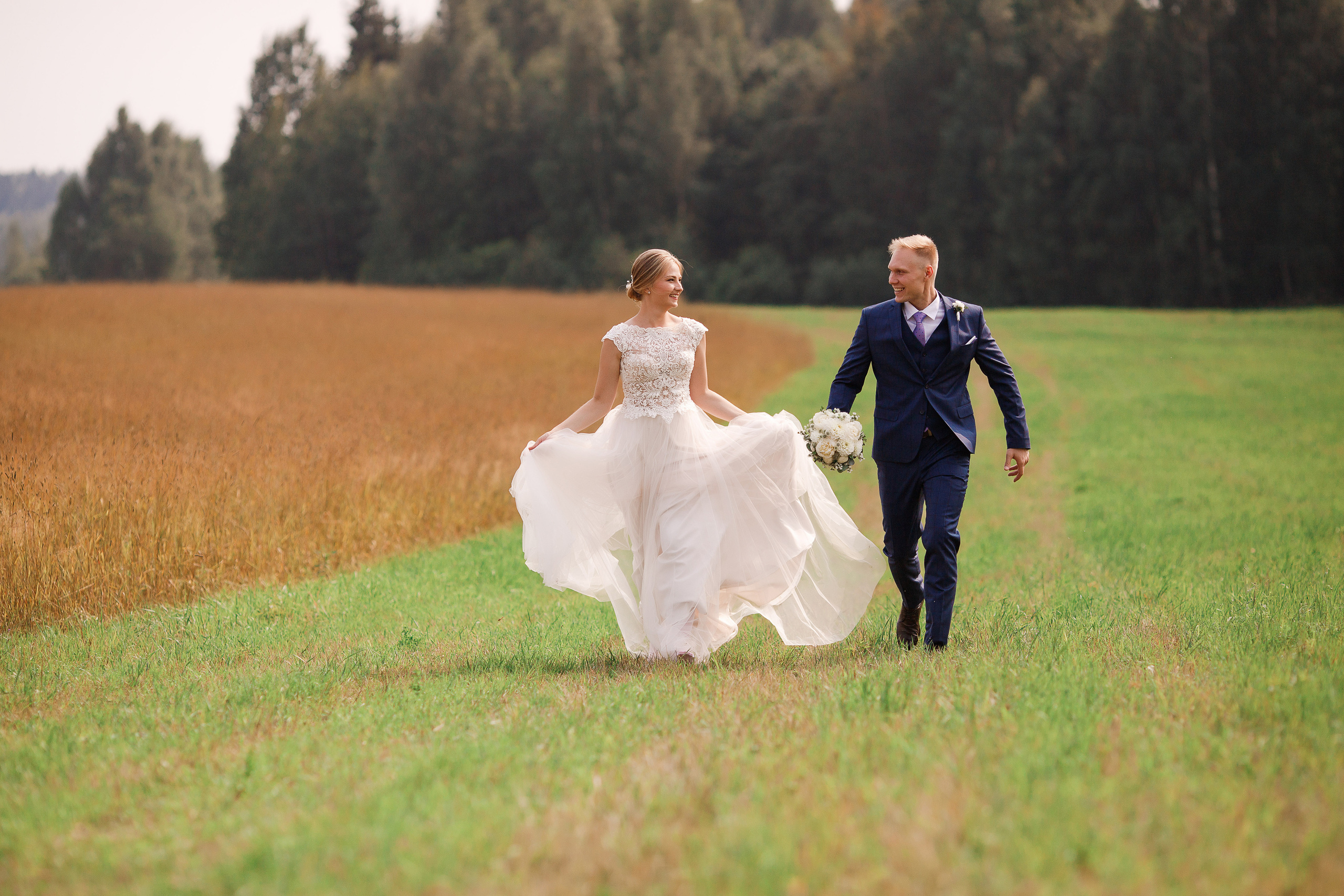 Фотосъемка свадебной регистрации. Свадебный и семейный фотограф в Твери и Тверской области