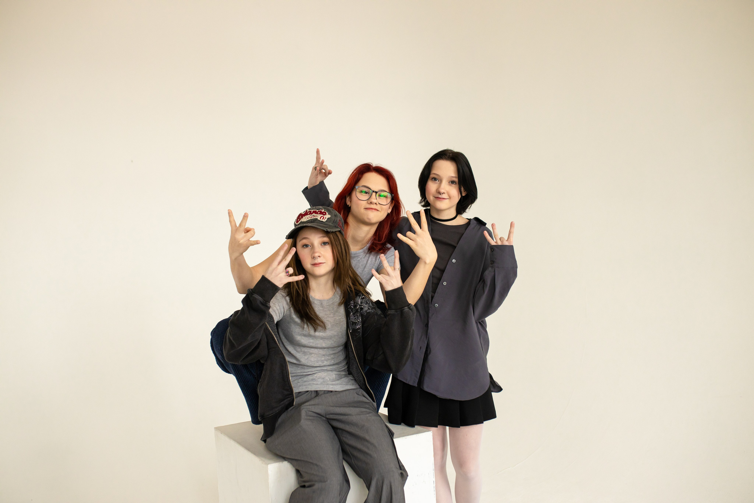 Семейная фотосессия на циклораме с естественным светом. Фотограф в Железнодорожном и Балашихе