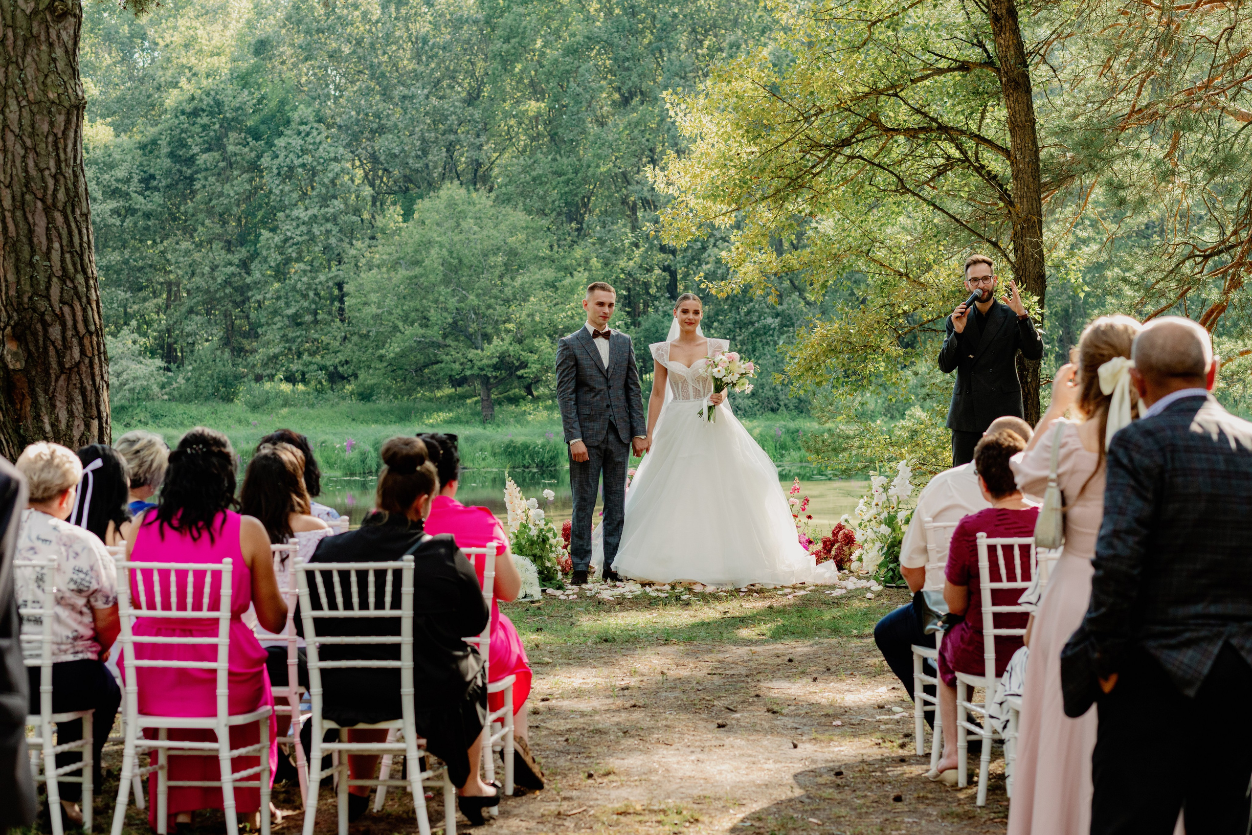 Летняя свадебная фотосессия