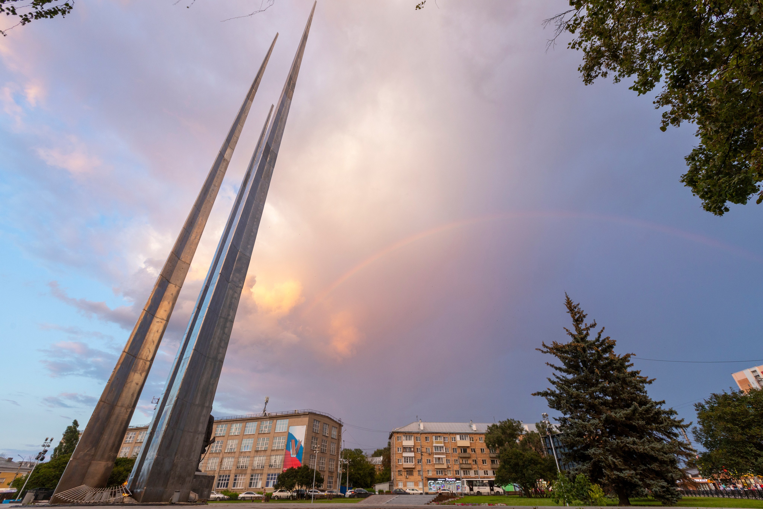 Мемориал «Три Штыка» на «Площади Победы» в г. Тула. Фотограф в Туле Крупский АнДРей. Фотостудия «КАДР71» в Туле