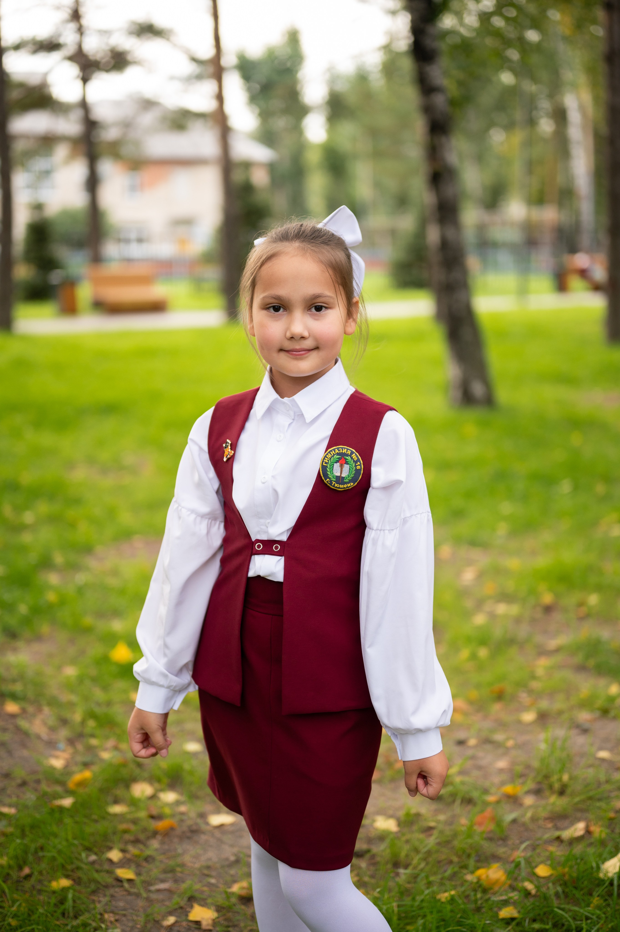 1 сентября 16 гимназия 2 класс (линейка + в классе+ на улице). Фотограф новорожденных, семейный детский в Тюмени Татьяна Морозова