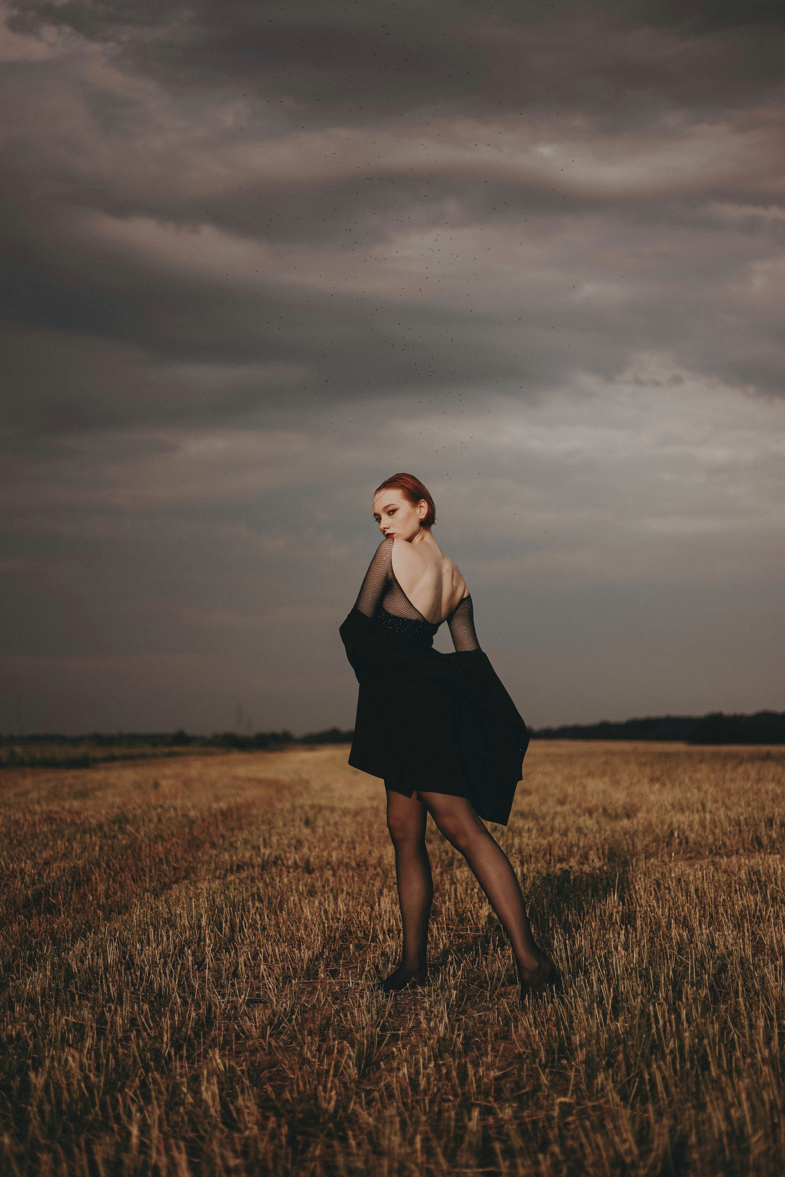 Дарья|Поле. Фотограф Мария Лаенко