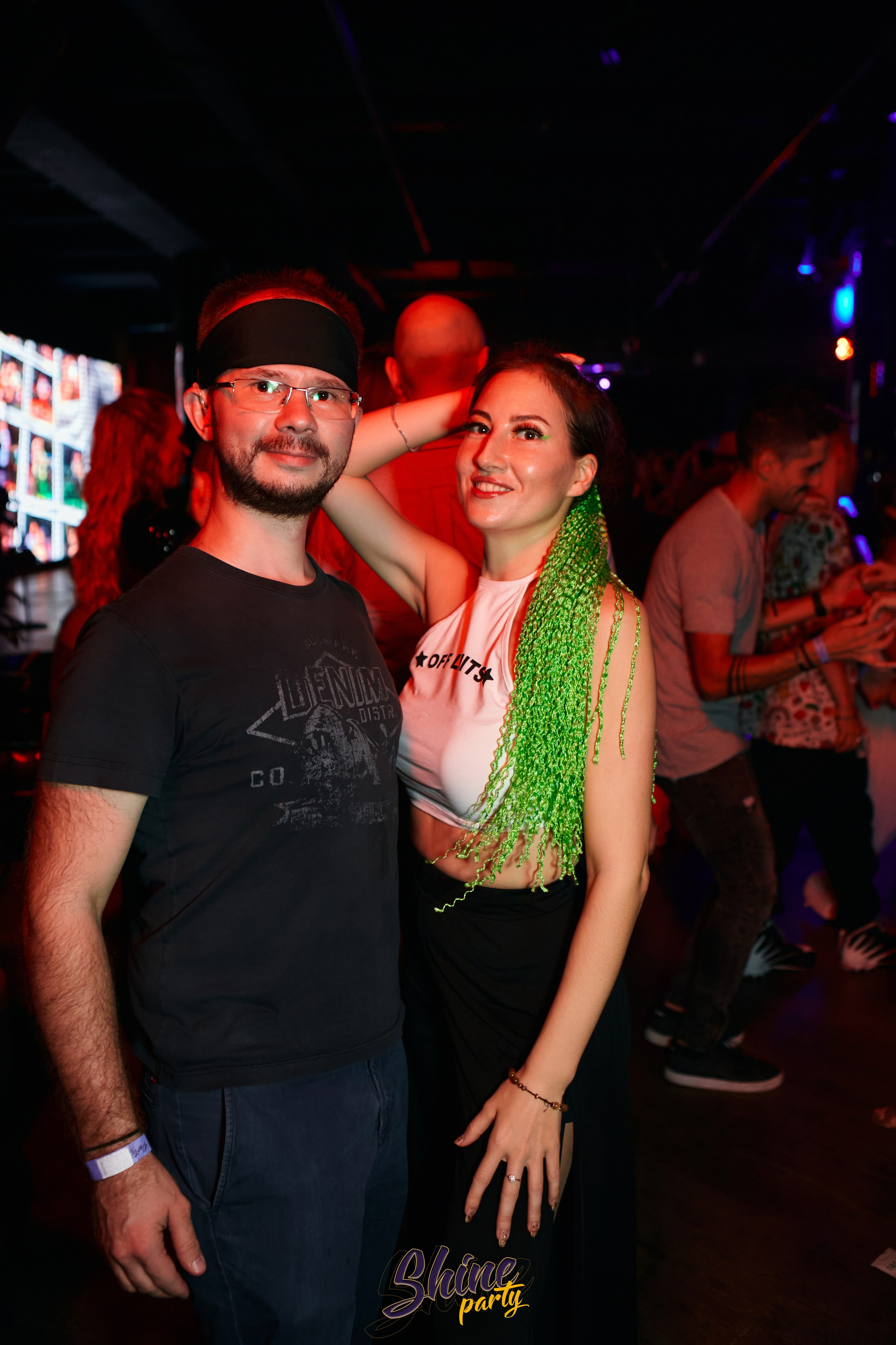 Shine party bachata. Свадебный фотограф