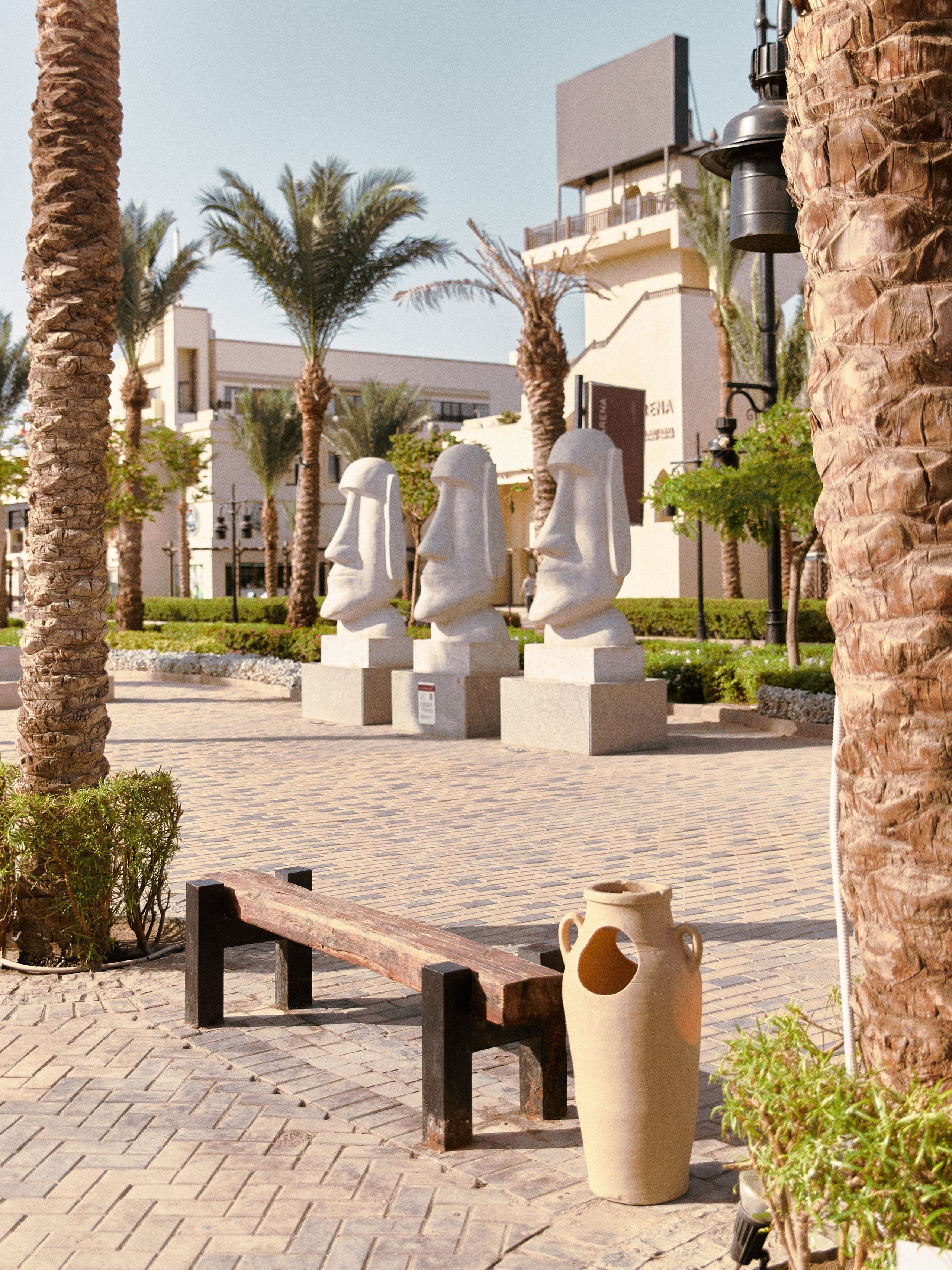 Улицы. Jorgis Talè — photographer, kind person, teacher of arts and other mag