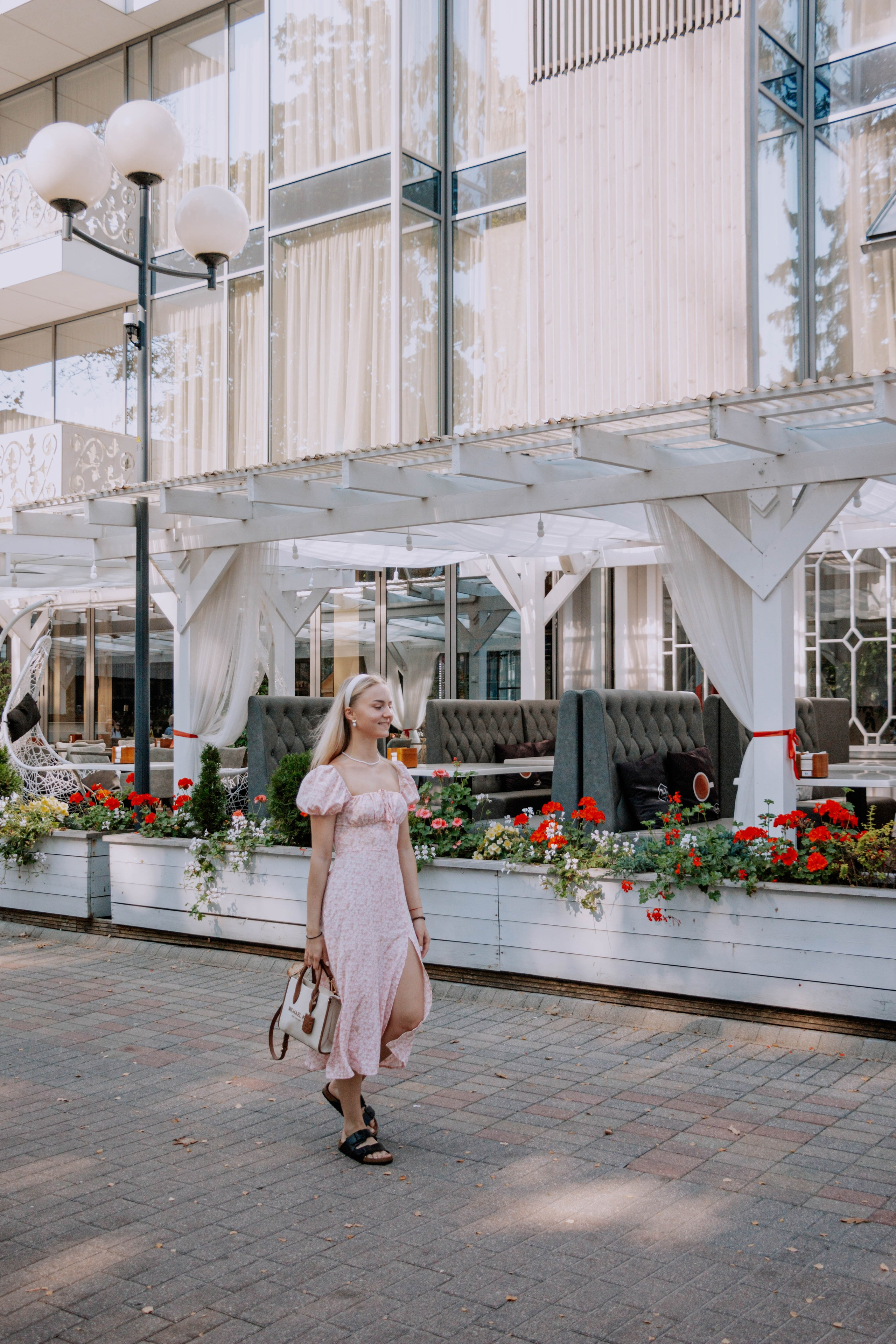 Диана. Бережно сохраняю ваши чувства и истории на своих фотографиях