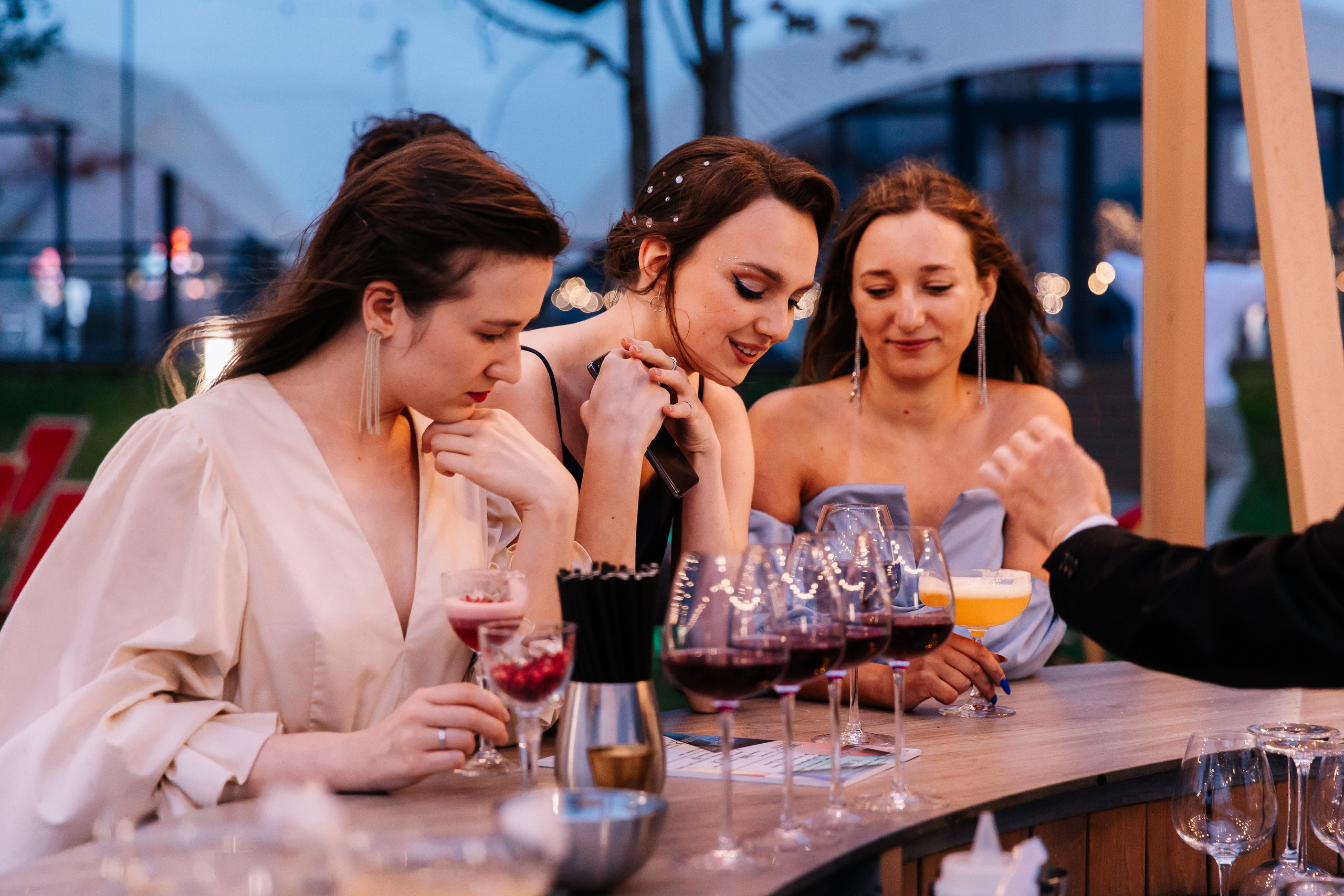 ВСЁ НАЧИНАЕТСЯ С ПОСЛЕДНЕГО ЗВОНКА. Анастасия Мелёхина Фотограф Москва, Свадебный фотограф Москва